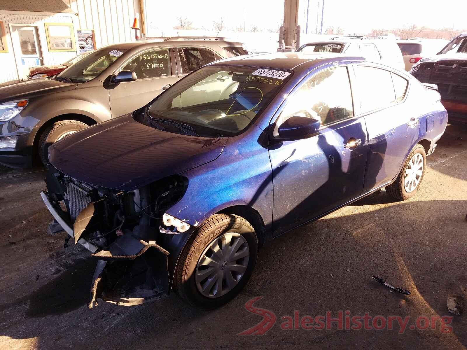 3N1CN7AP2JL878622 2018 NISSAN VERSA