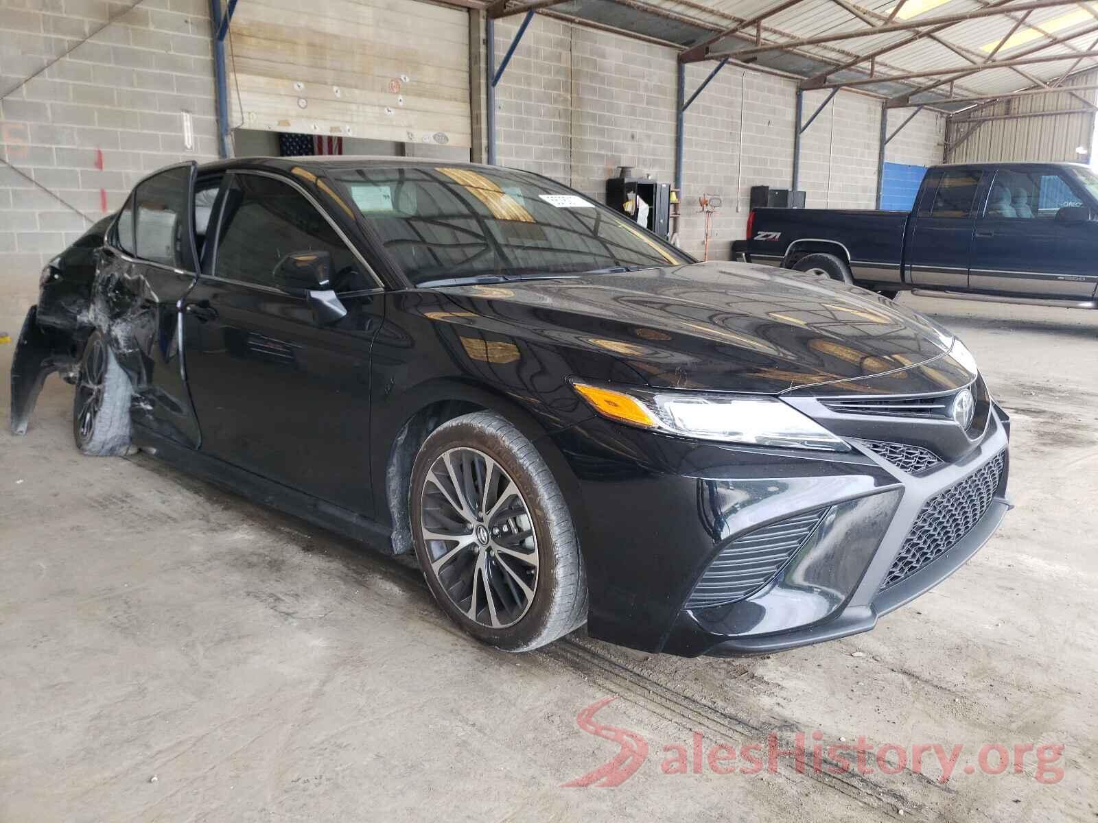 4T1B11HKXKU839842 2019 TOYOTA CAMRY