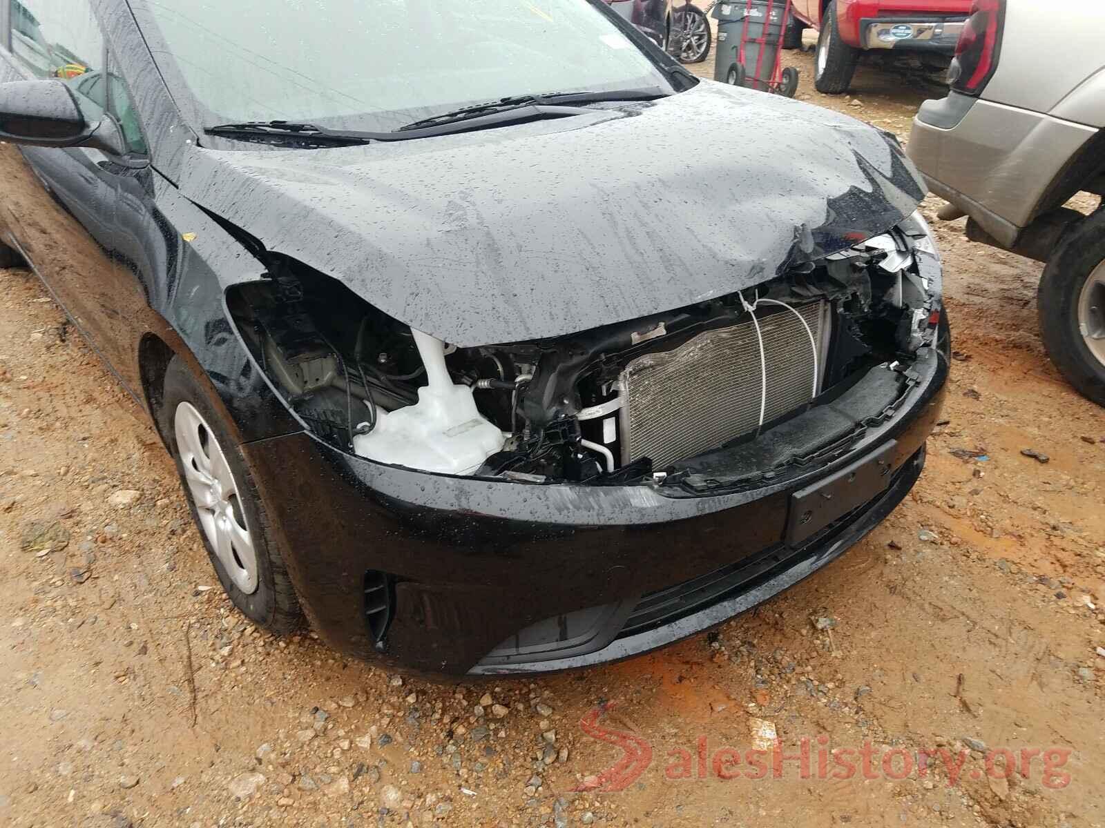 3KPFK4A73HE157404 2017 KIA FORTE