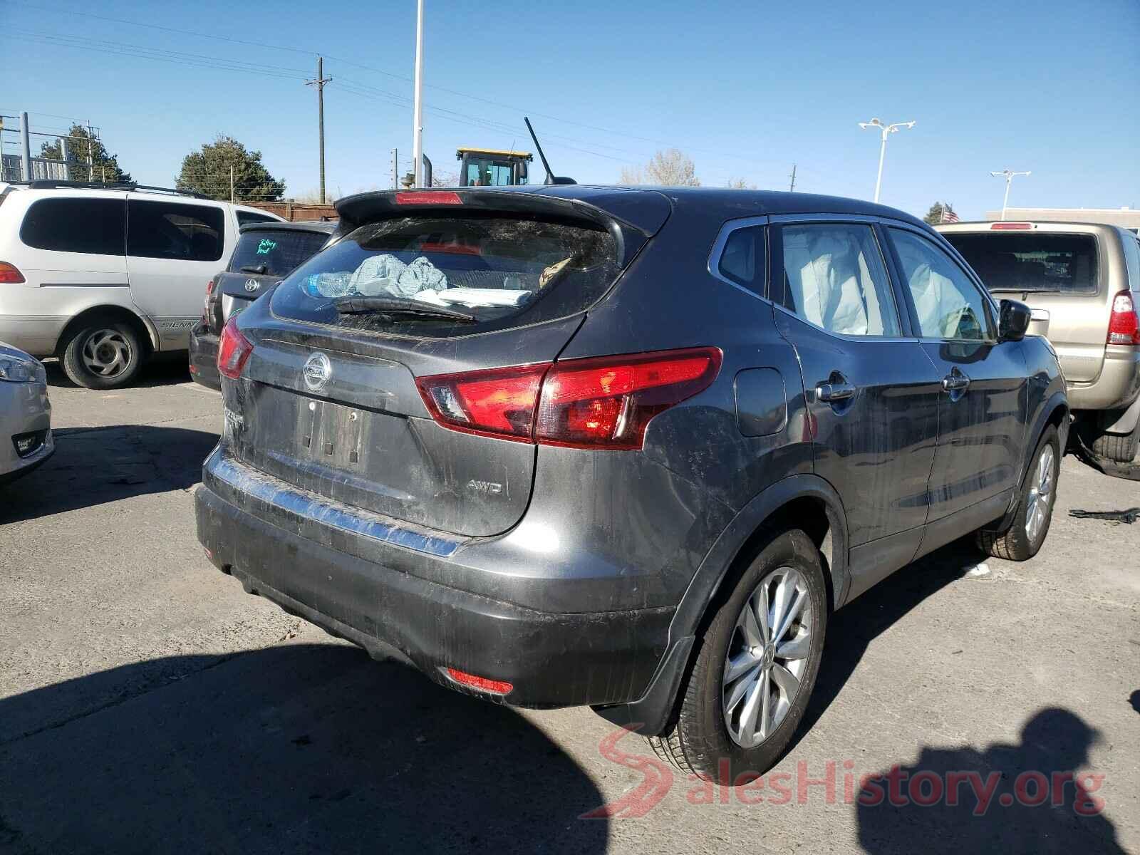 JN1BJ1CR2JW283220 2018 NISSAN ROGUE