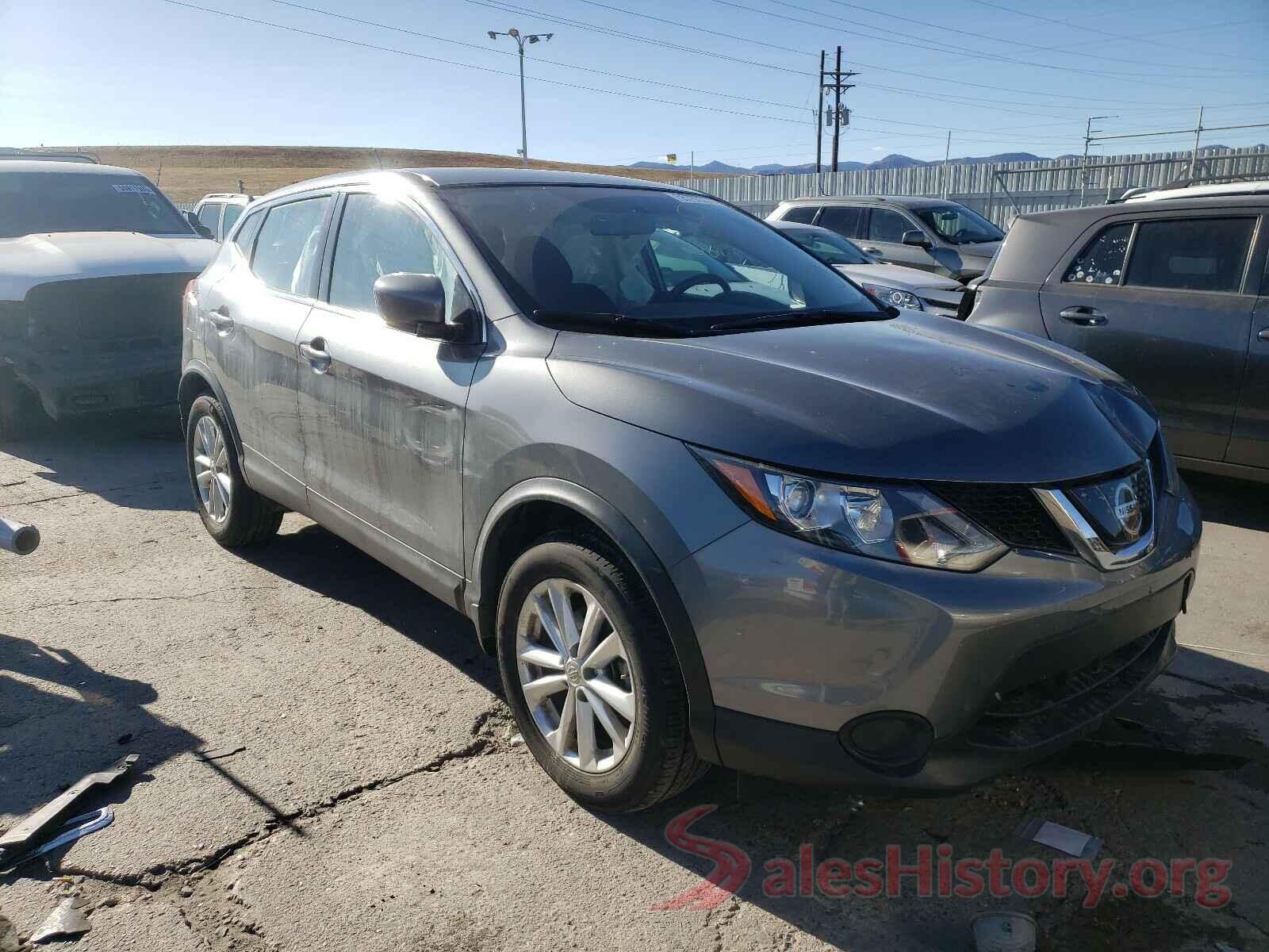 JN1BJ1CR2JW283220 2018 NISSAN ROGUE