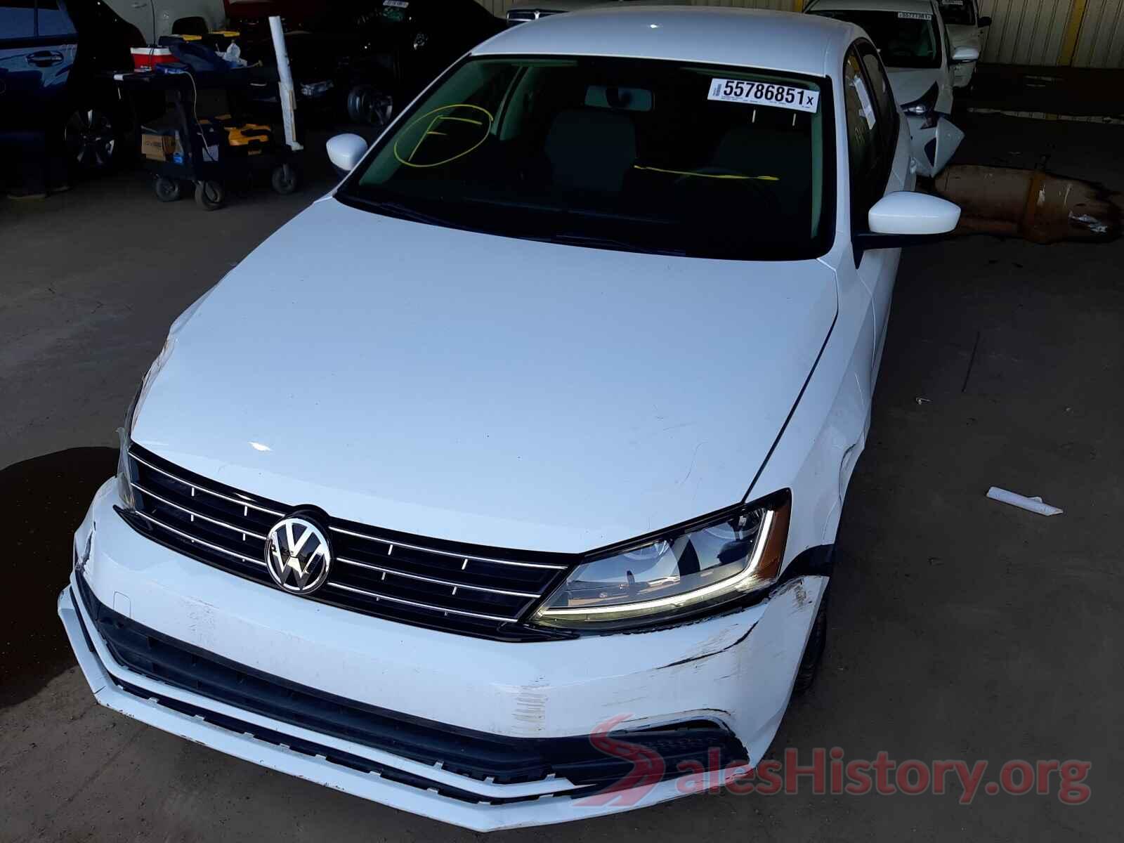 3VW2B7AJ7JM263858 2018 VOLKSWAGEN JETTA