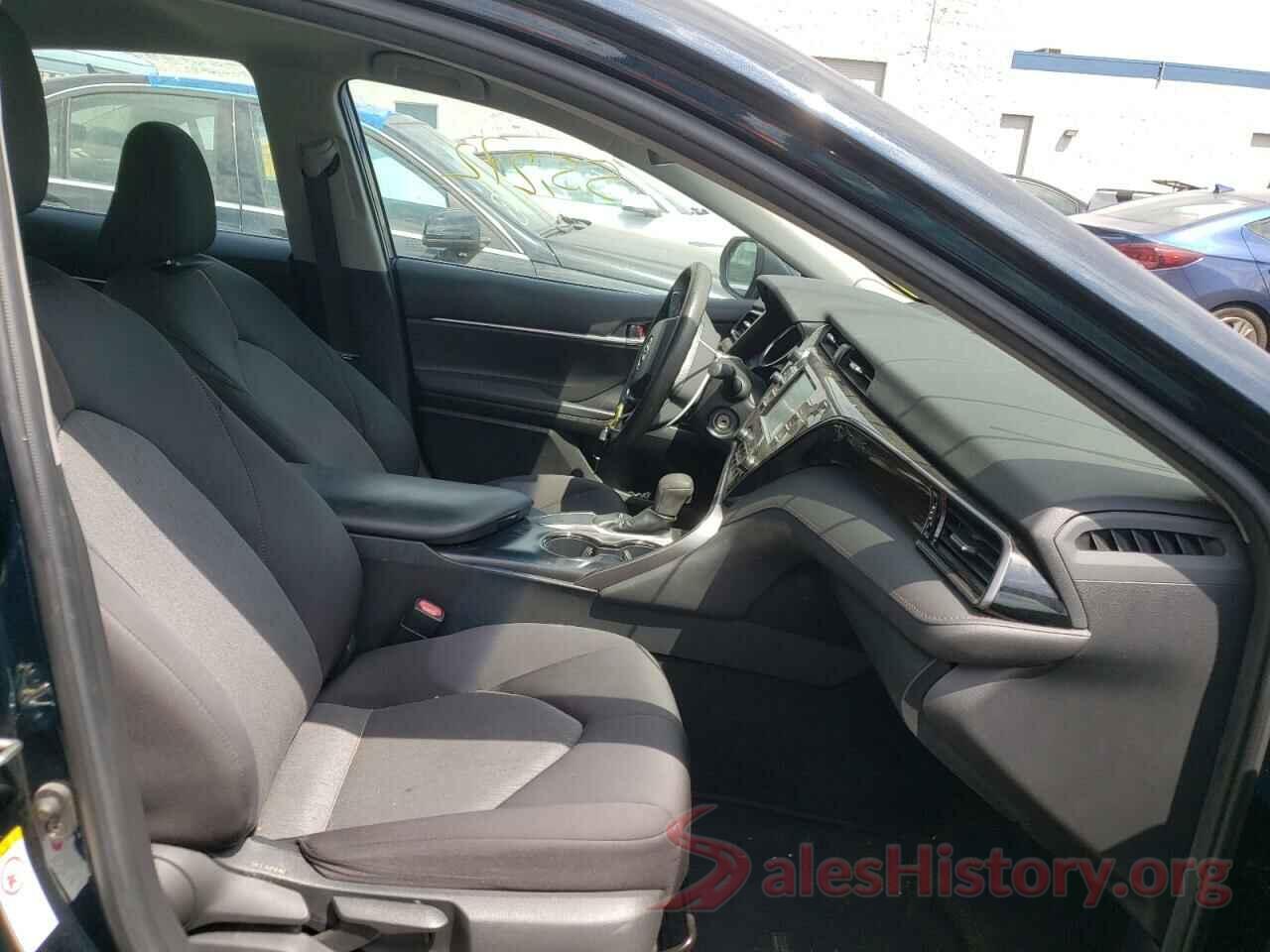 4T1B11HK0KU708645 2019 TOYOTA CAMRY