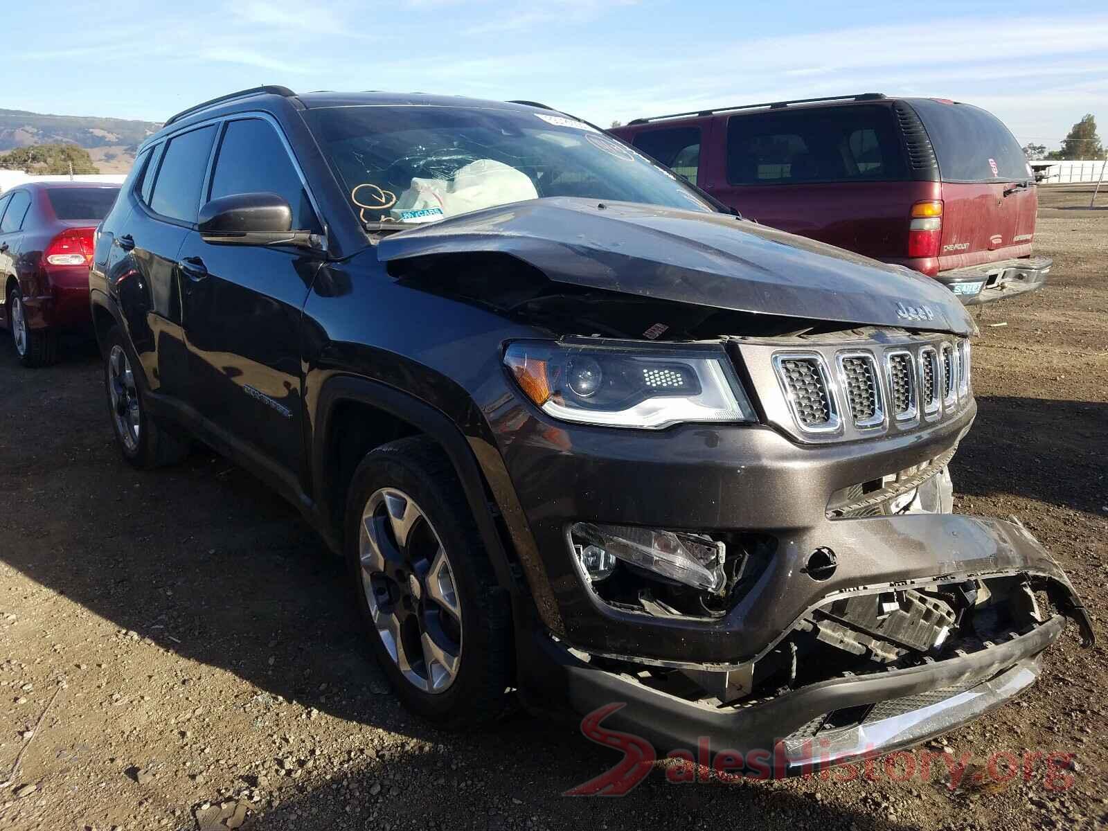 3C4NJCCB1JT368001 2018 JEEP COMPASS