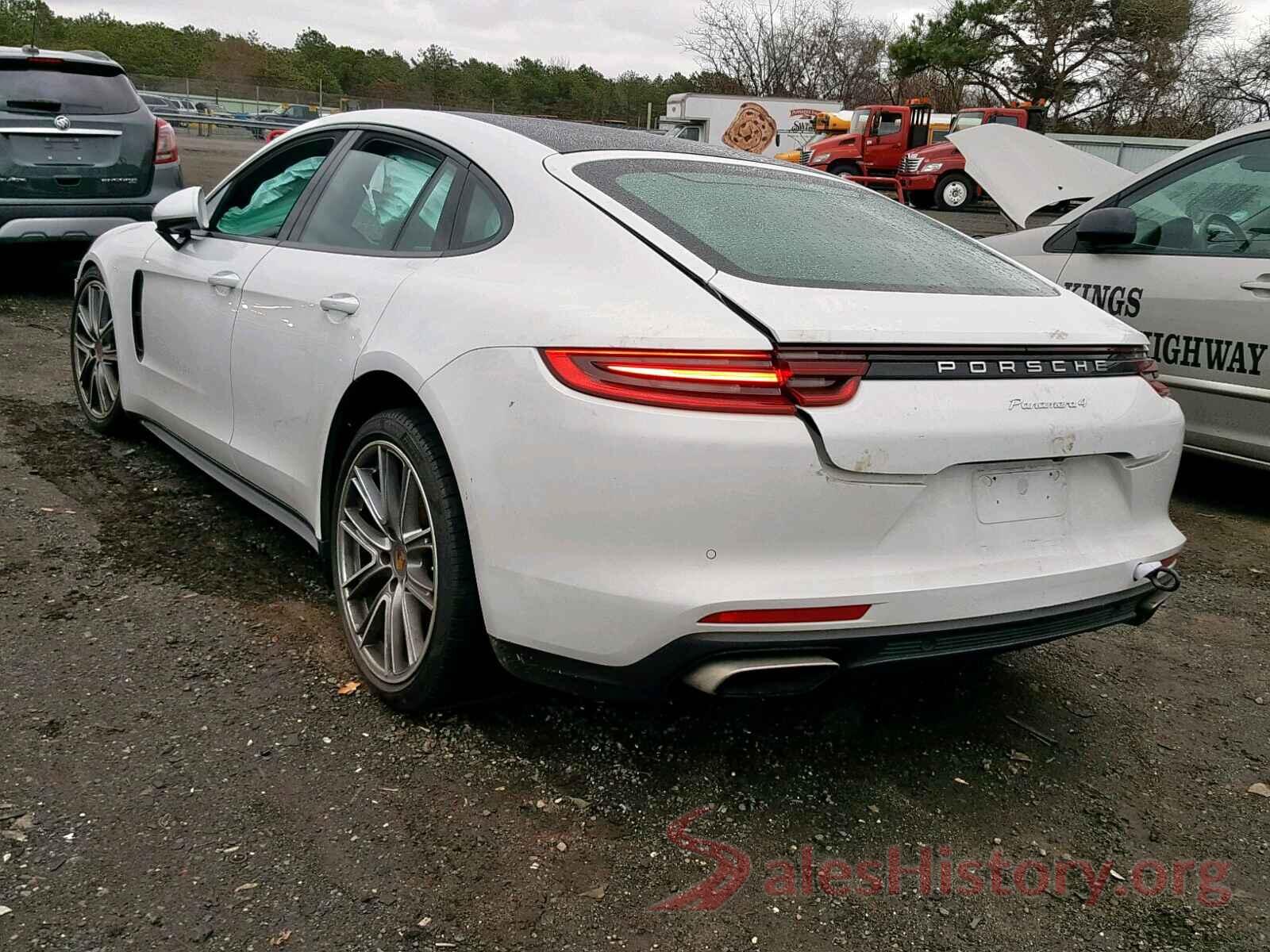 WP0AA2A70JL101080 2018 PORSCHE PANAMERA