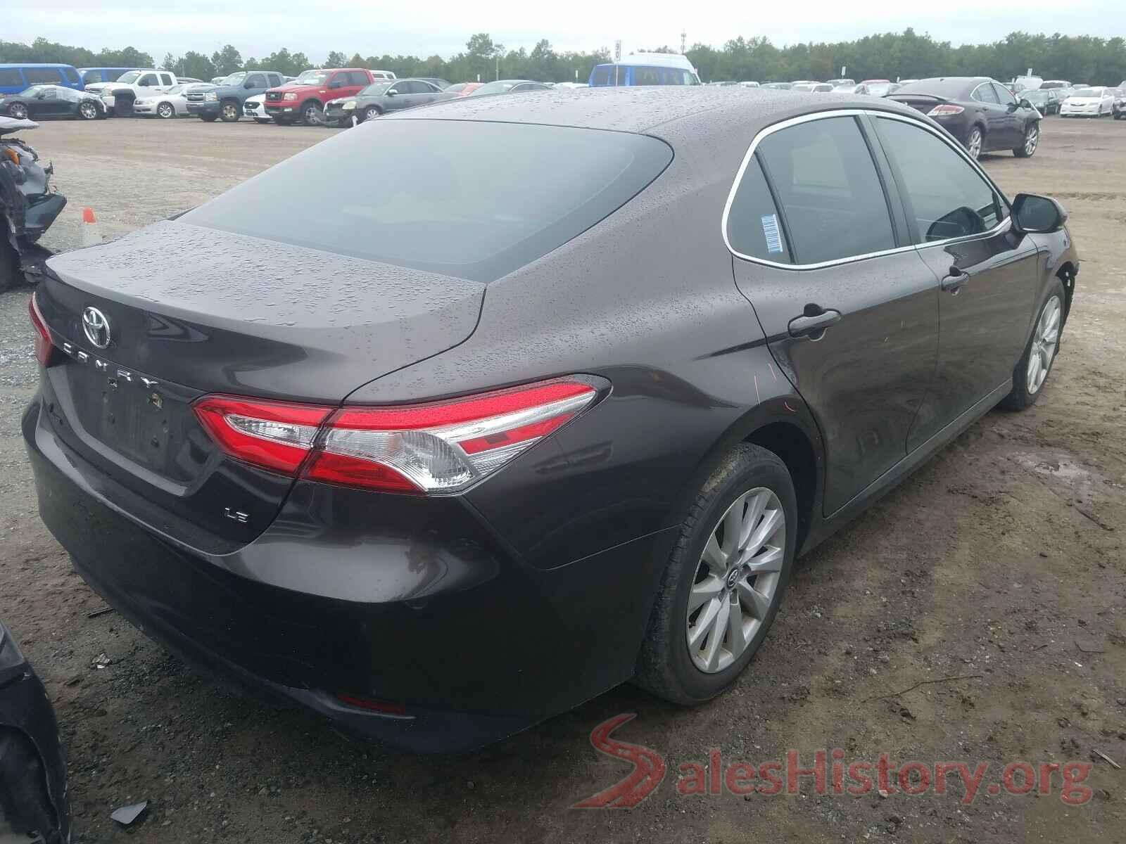 4T1B11HK8JU570478 2018 TOYOTA CAMRY