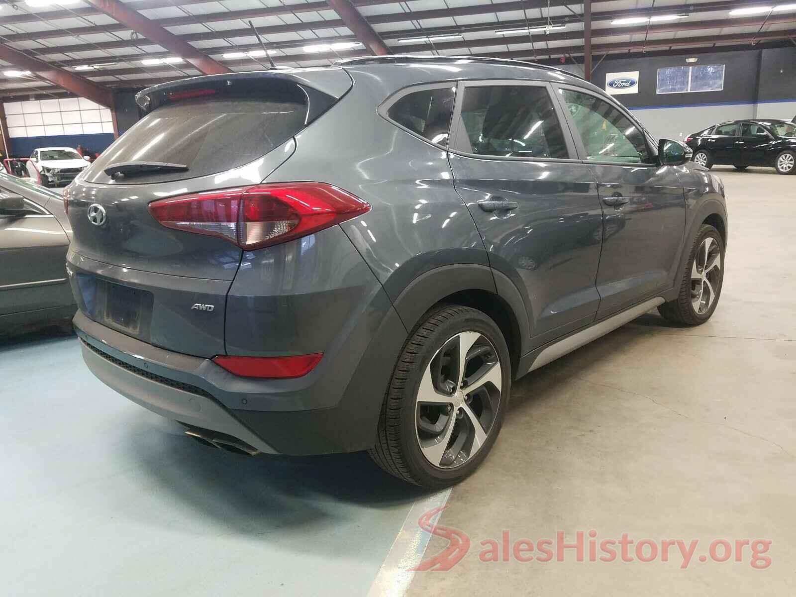 KM8J3CA25HU555376 2017 HYUNDAI TUCSON