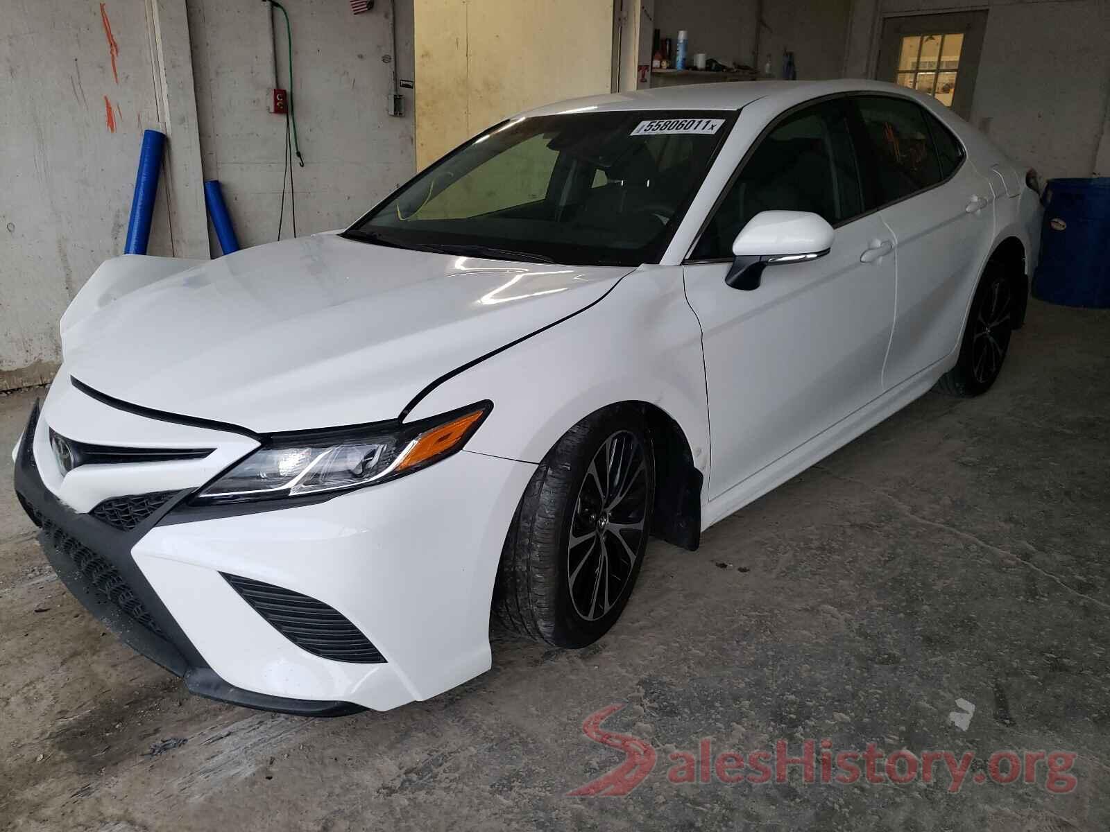 4T1B11HK0JU610567 2018 TOYOTA CAMRY