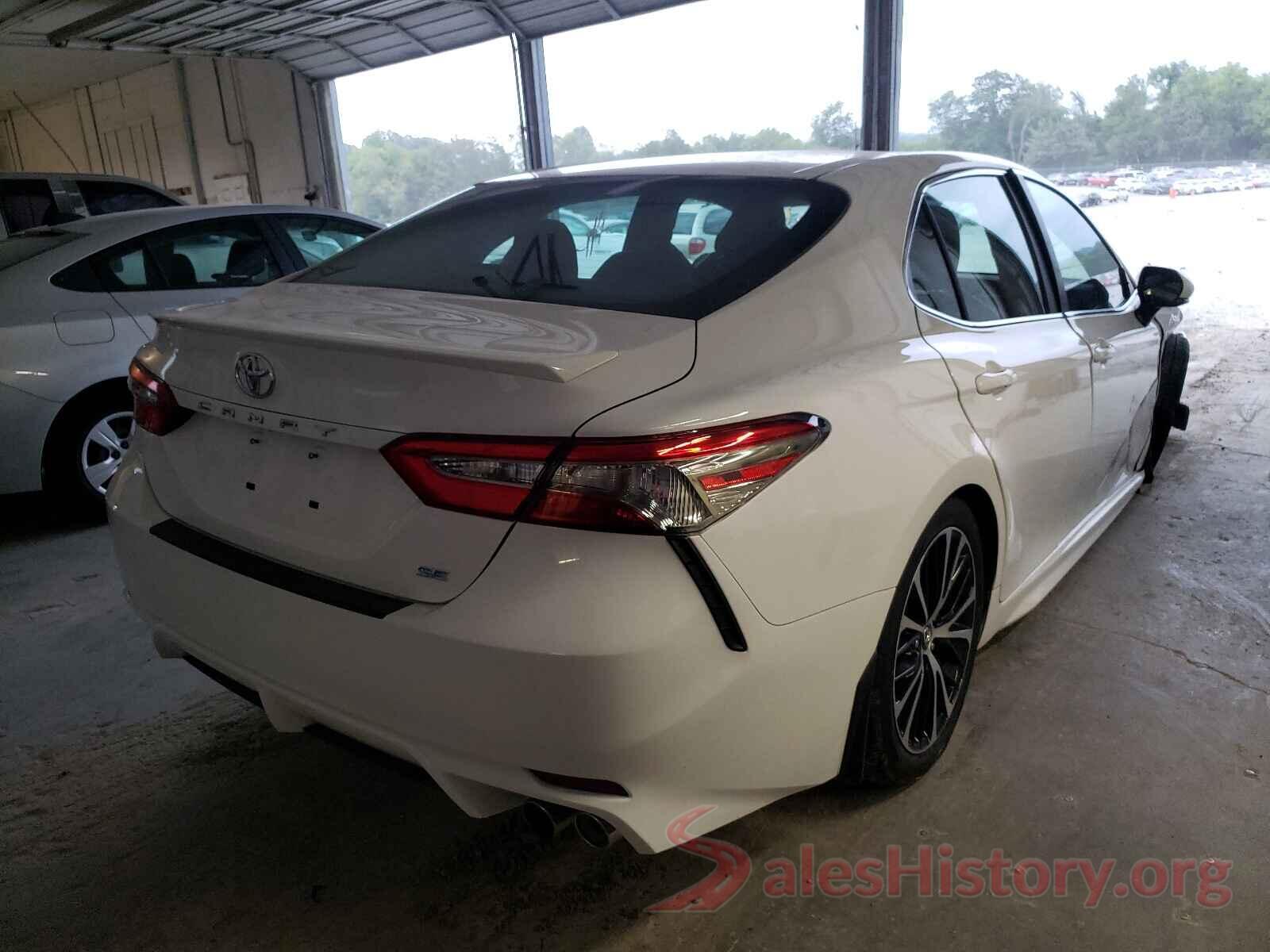 4T1B11HK0JU610567 2018 TOYOTA CAMRY