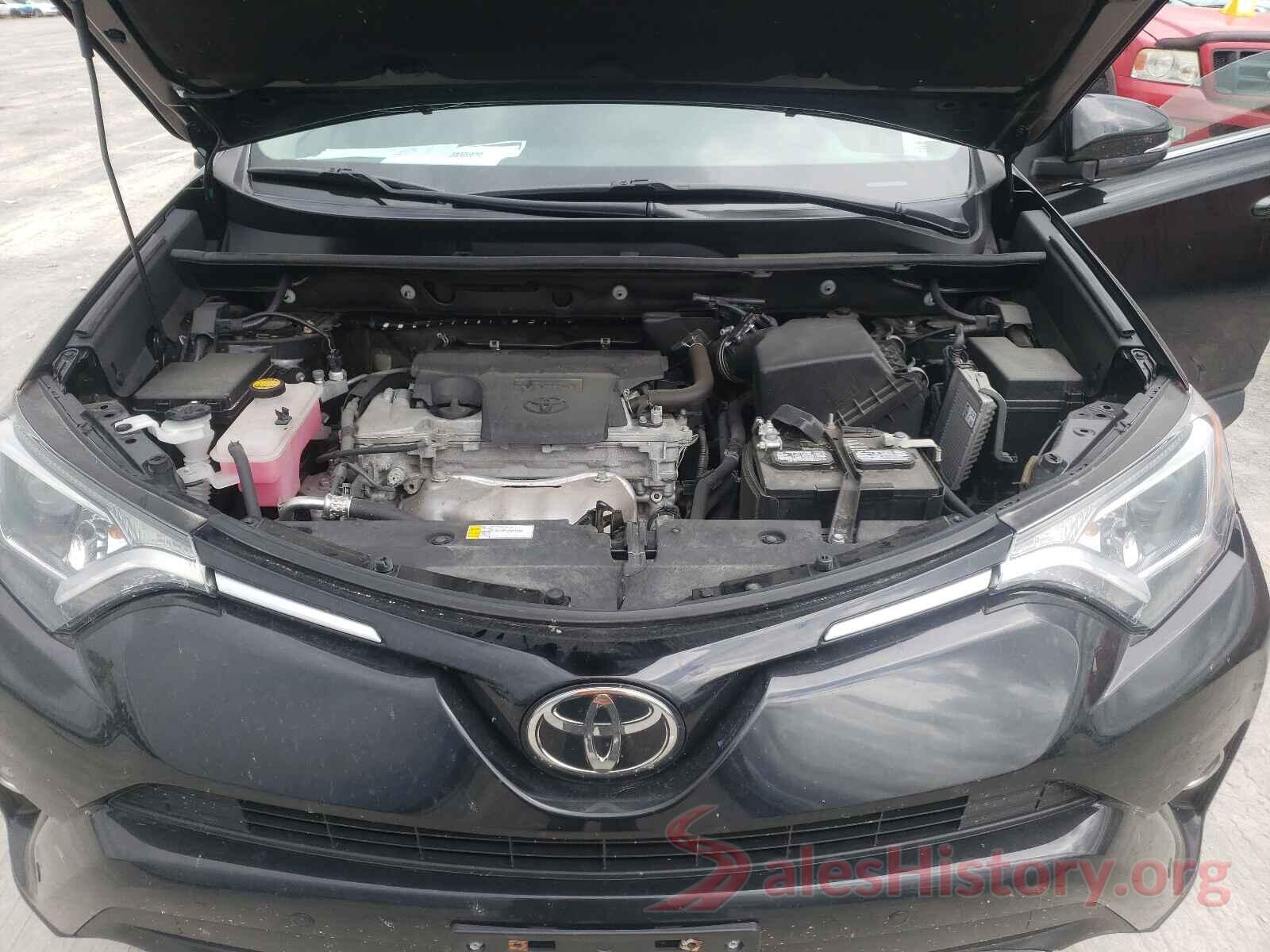 2T3RFREV1HW637386 2017 TOYOTA RAV4