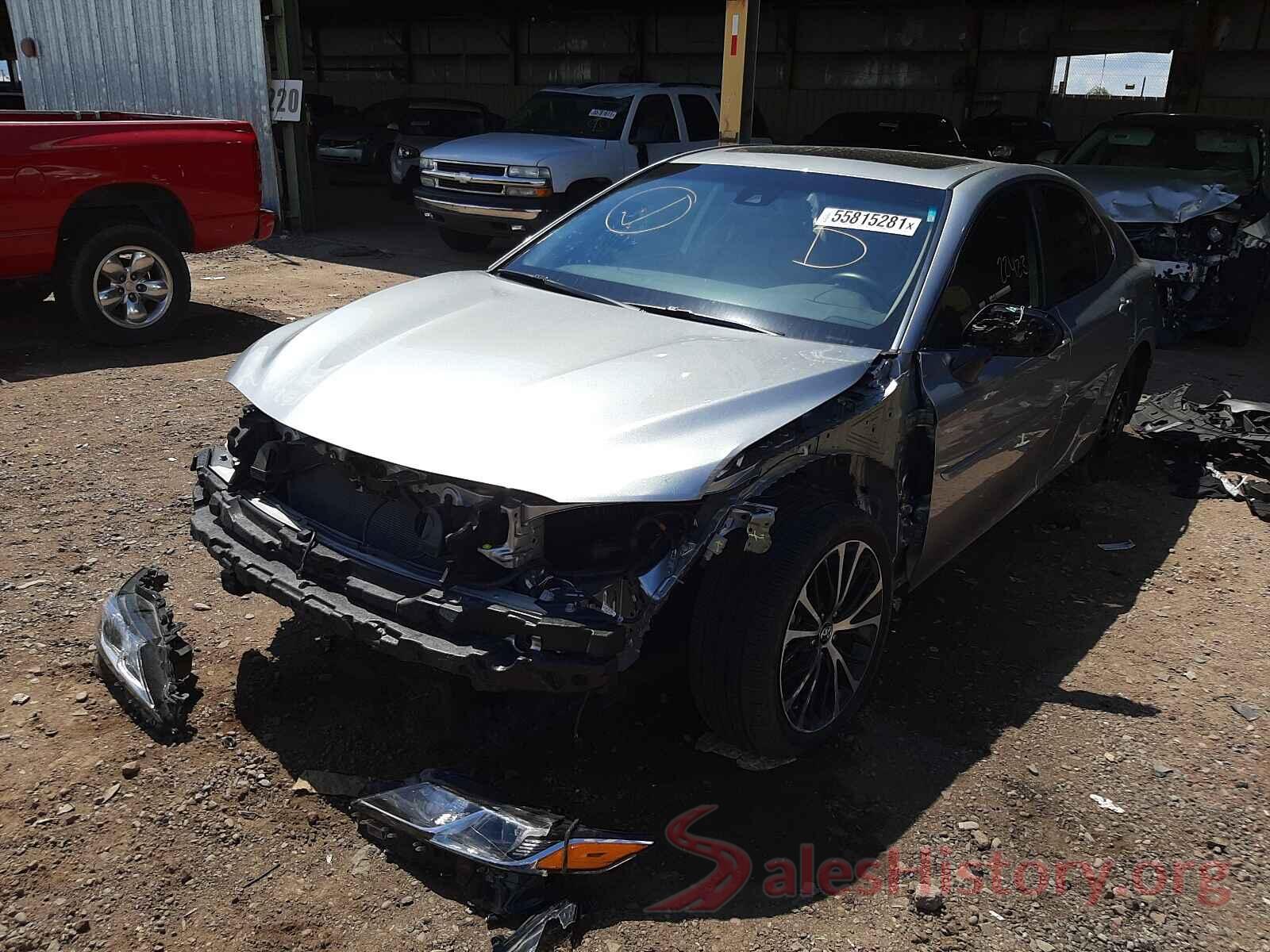 4T1B11HK1KU752072 2019 TOYOTA CAMRY