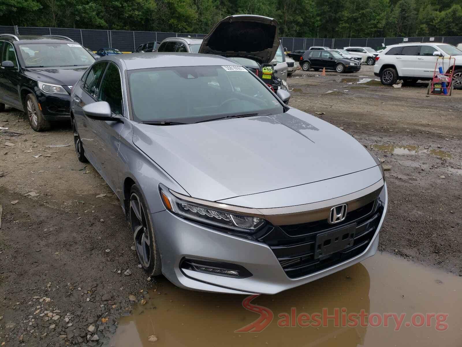 1HGCV1F38JA257345 2018 HONDA ACCORD