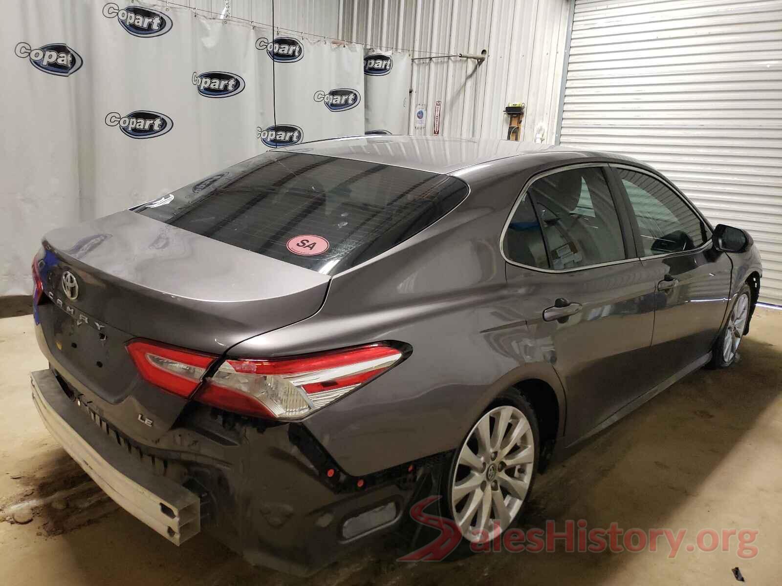 4T1B11HK2JU115500 2018 TOYOTA CAMRY