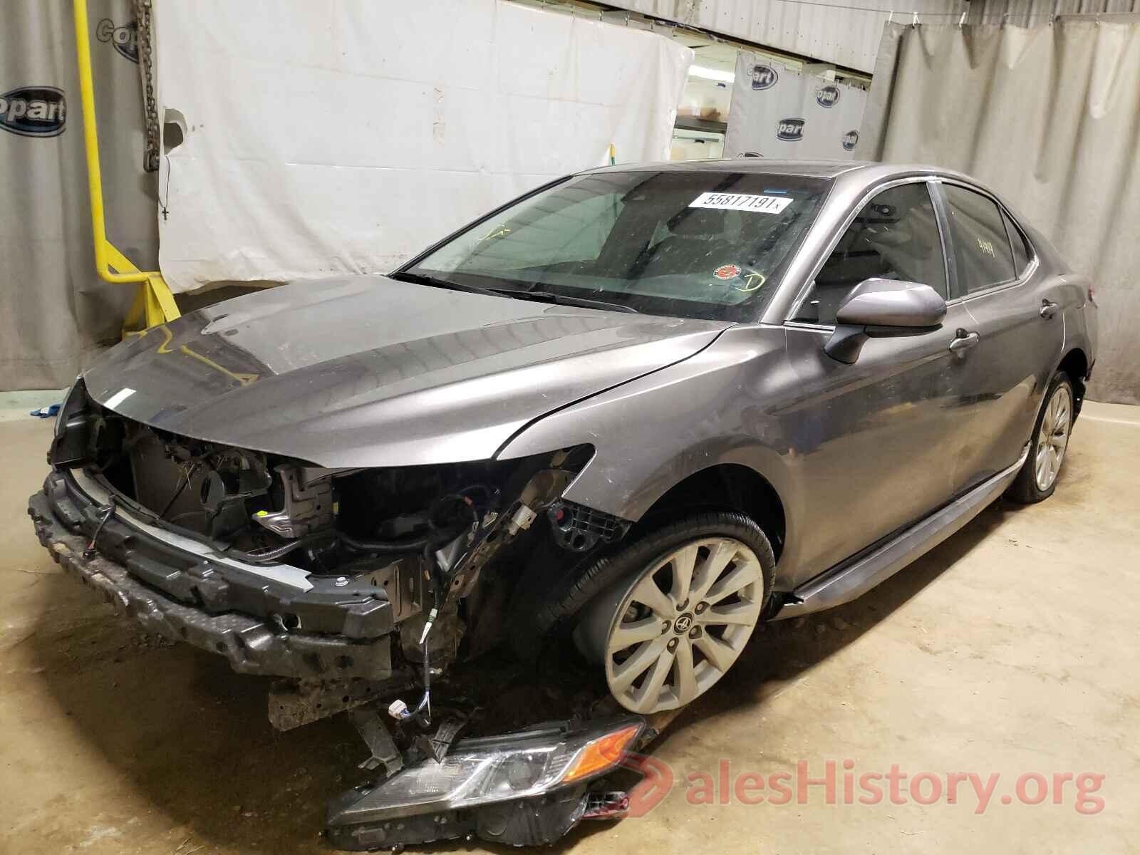 4T1B11HK2JU115500 2018 TOYOTA CAMRY