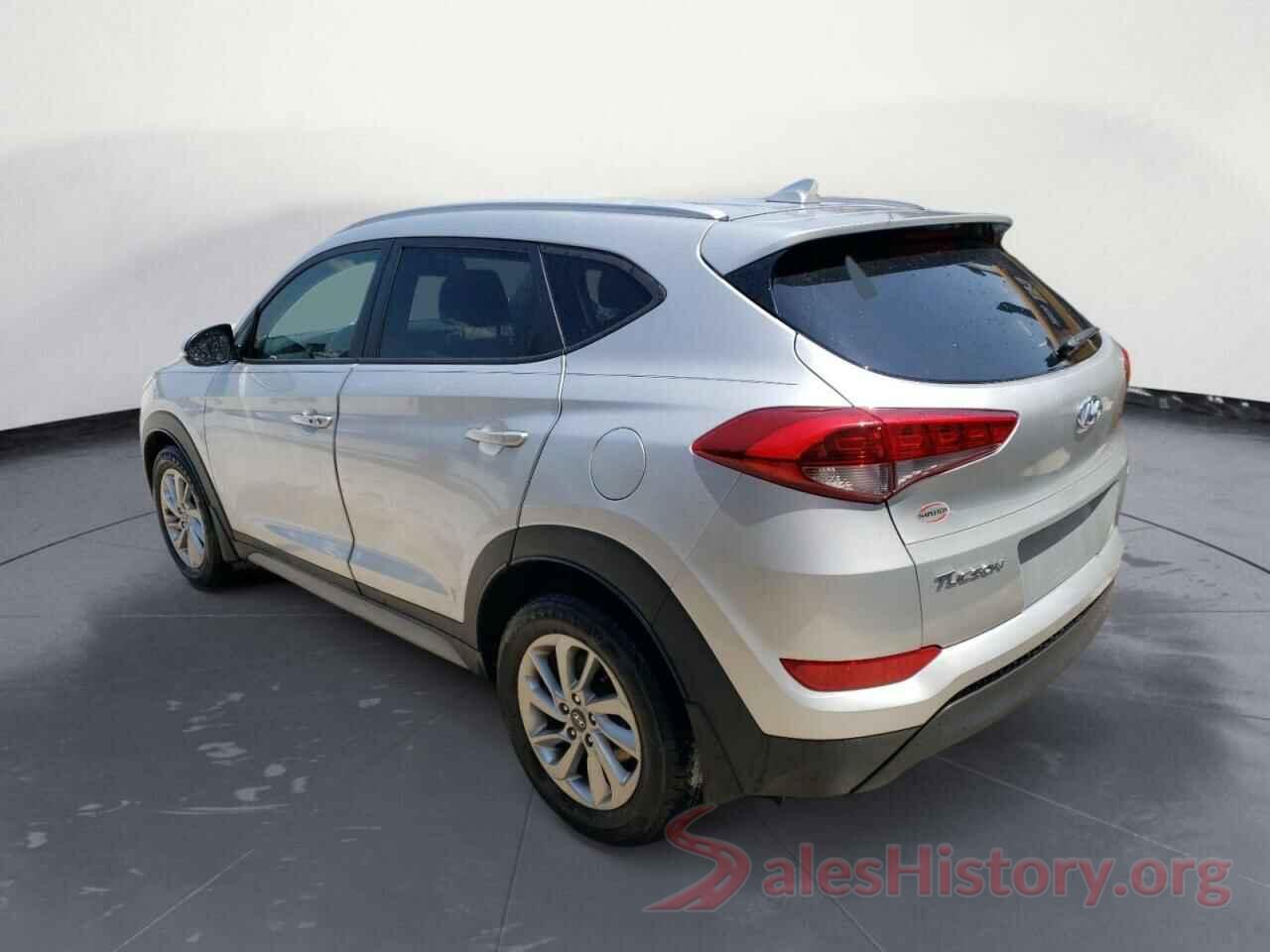 KM8J3CA45JU762194 2018 HYUNDAI TUCSON