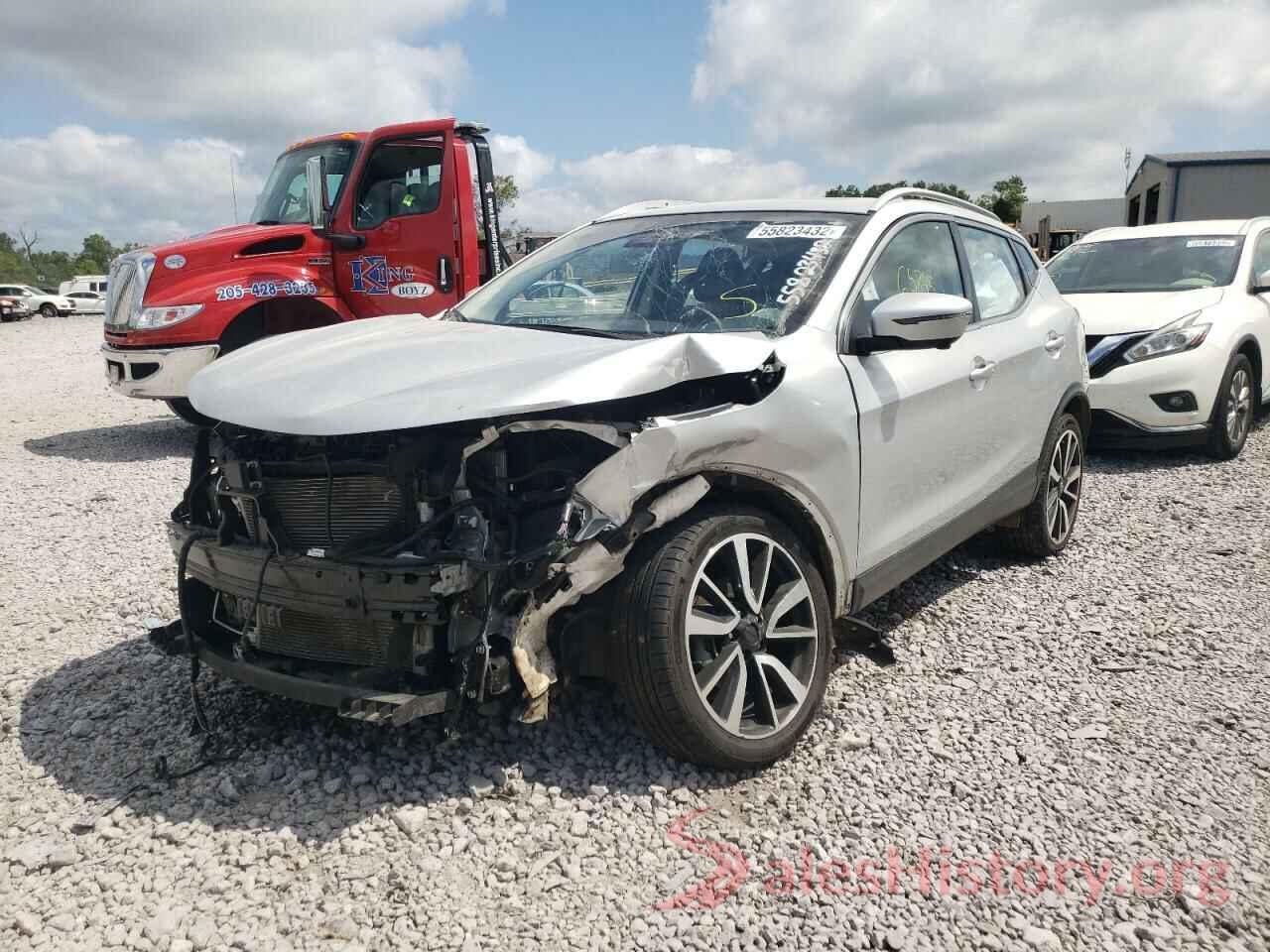 JN1BJ1CPXHW020563 2017 NISSAN ROGUE