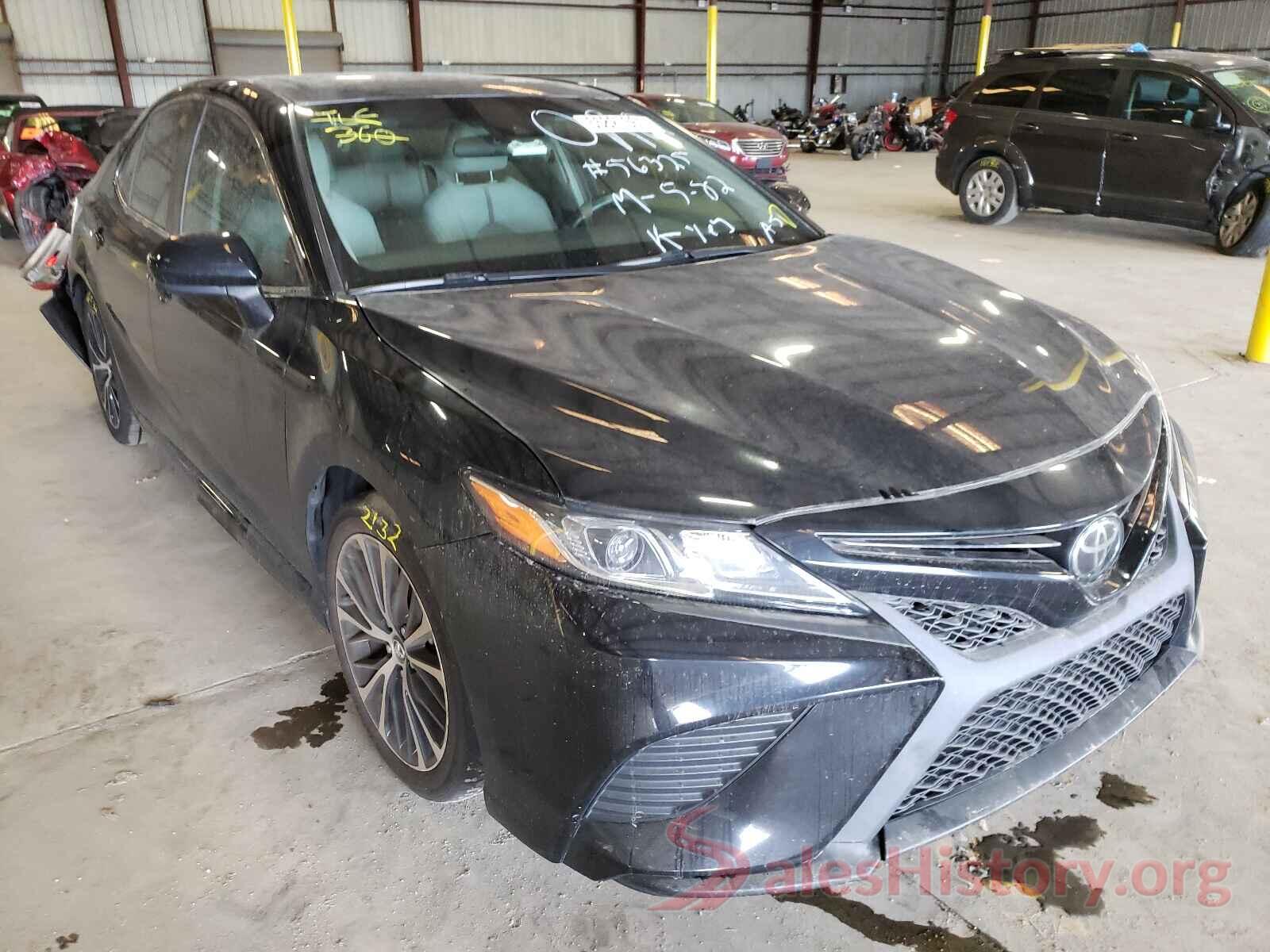 4T1B11HK0JU627644 2018 TOYOTA CAMRY