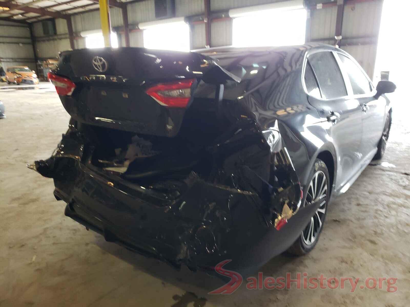 4T1B11HK0JU627644 2018 TOYOTA CAMRY