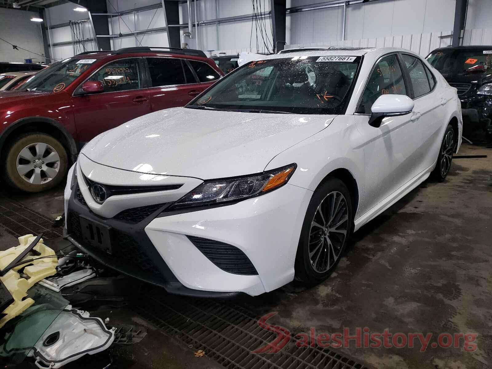 4T1B11HK2JU019527 2018 TOYOTA CAMRY