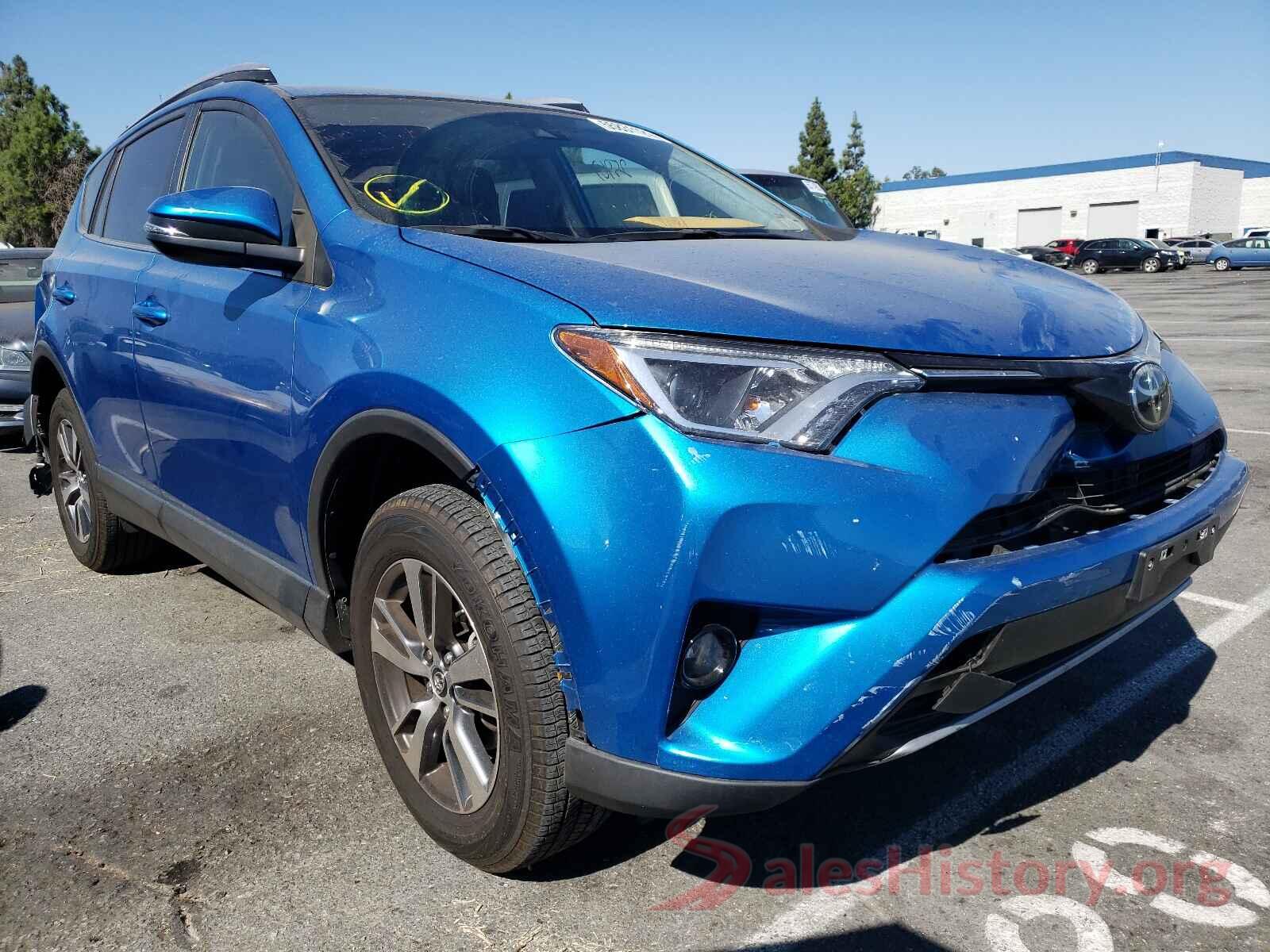 JTMWFREV0JJ211891 2018 TOYOTA RAV4