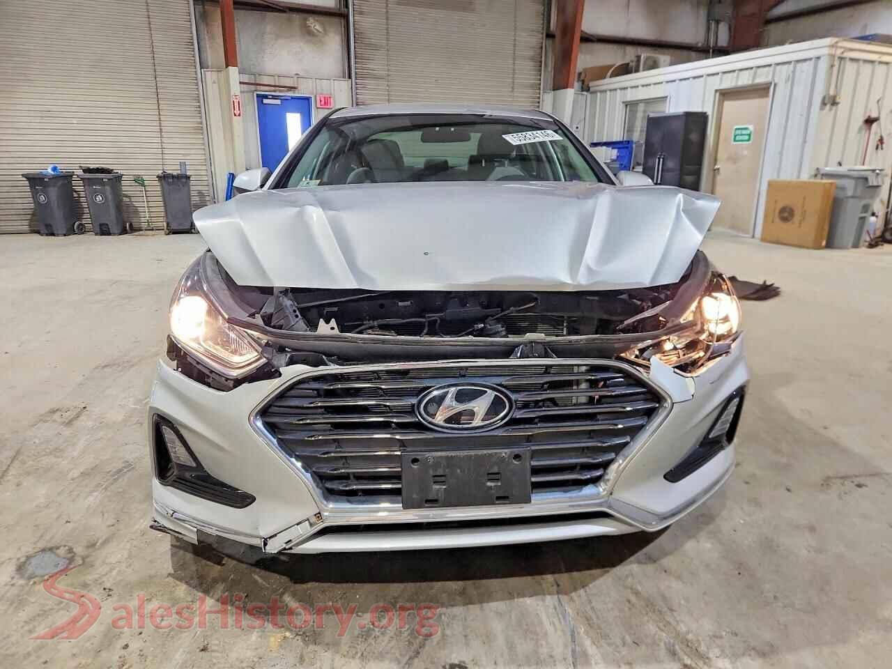 2018 HYUNDAI SONATA VIN 5NPE24AF1JH715190, rear view