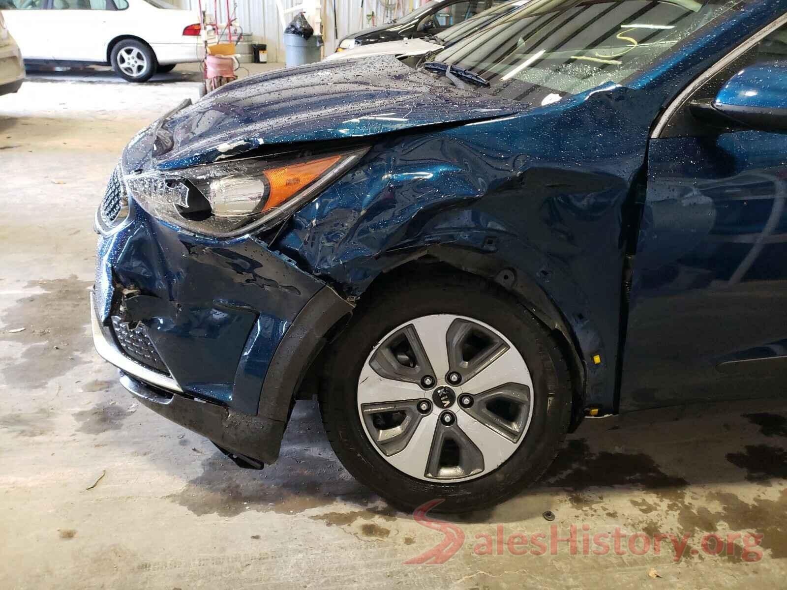 KNDCB3LC6K5255353 2019 KIA NIRO