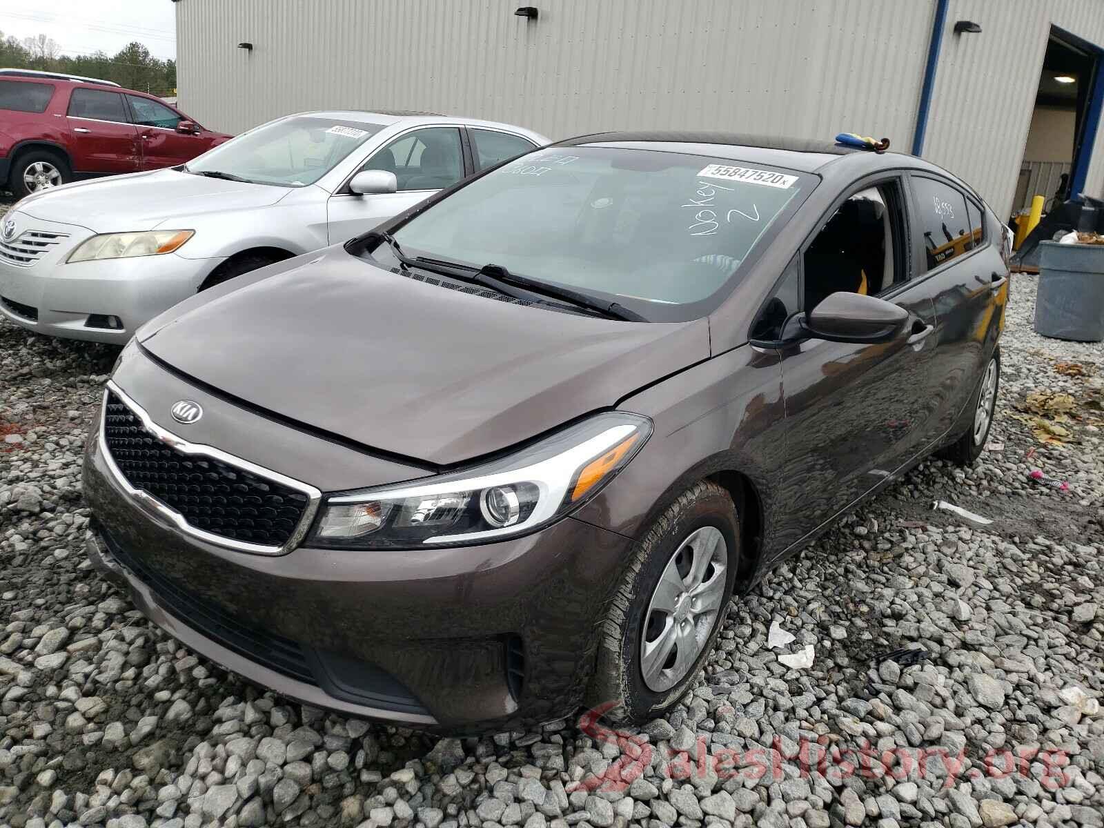 3KPFK4A79HE135438 2017 KIA FORTE