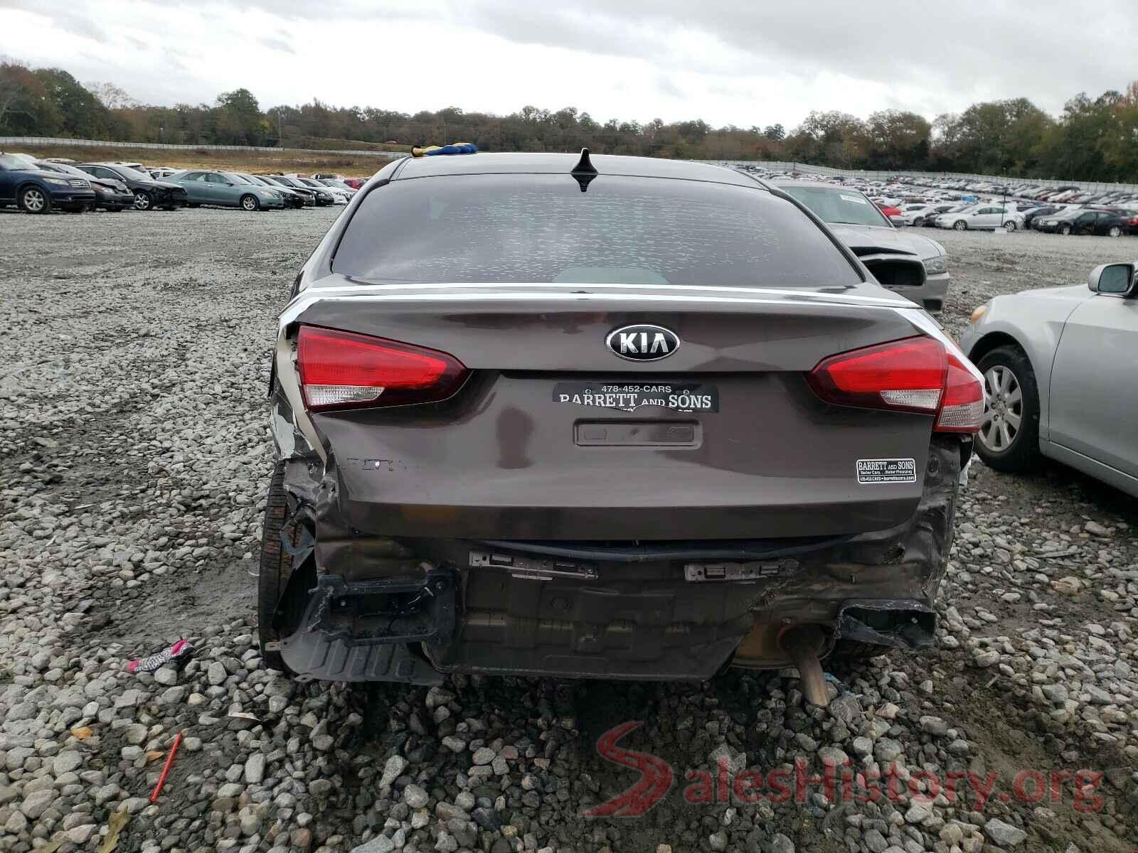 3KPFK4A79HE135438 2017 KIA FORTE