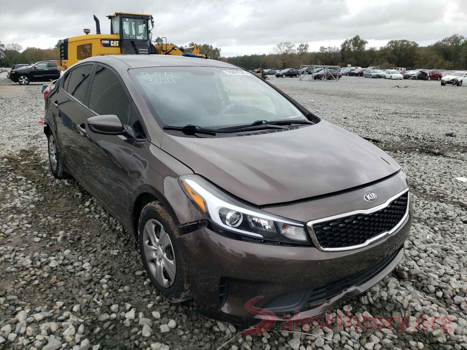 3KPFK4A79HE135438 2017 KIA FORTE