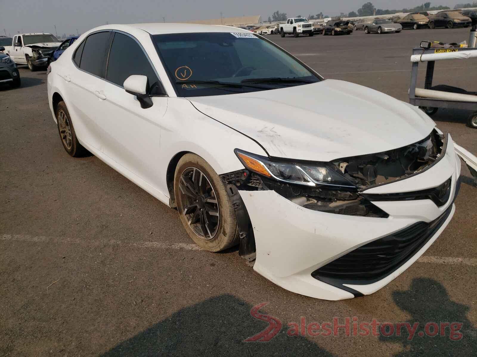 4T1B11HK7JU596750 2018 TOYOTA CAMRY