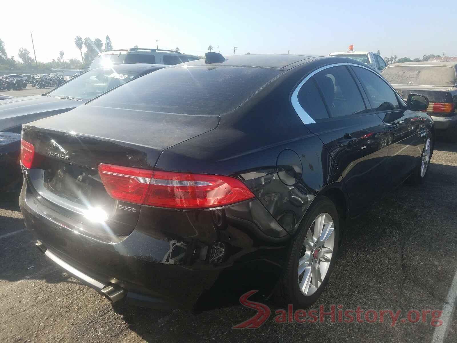 SAJAD4FXXJCP29452 2018 JAGUAR XE