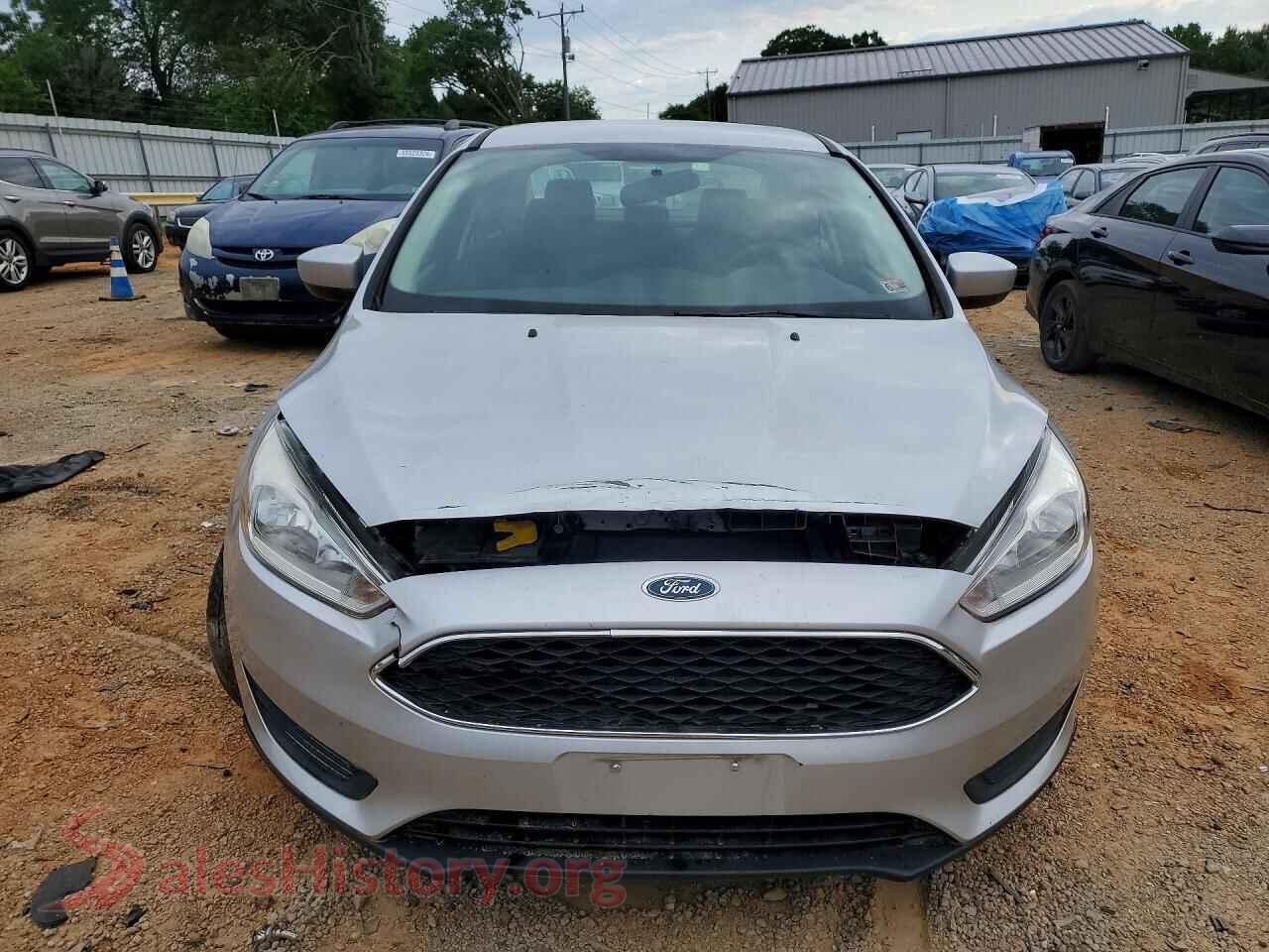 2018 FORD FOCUS VIN 1FADP3F29JL324223, rear view
