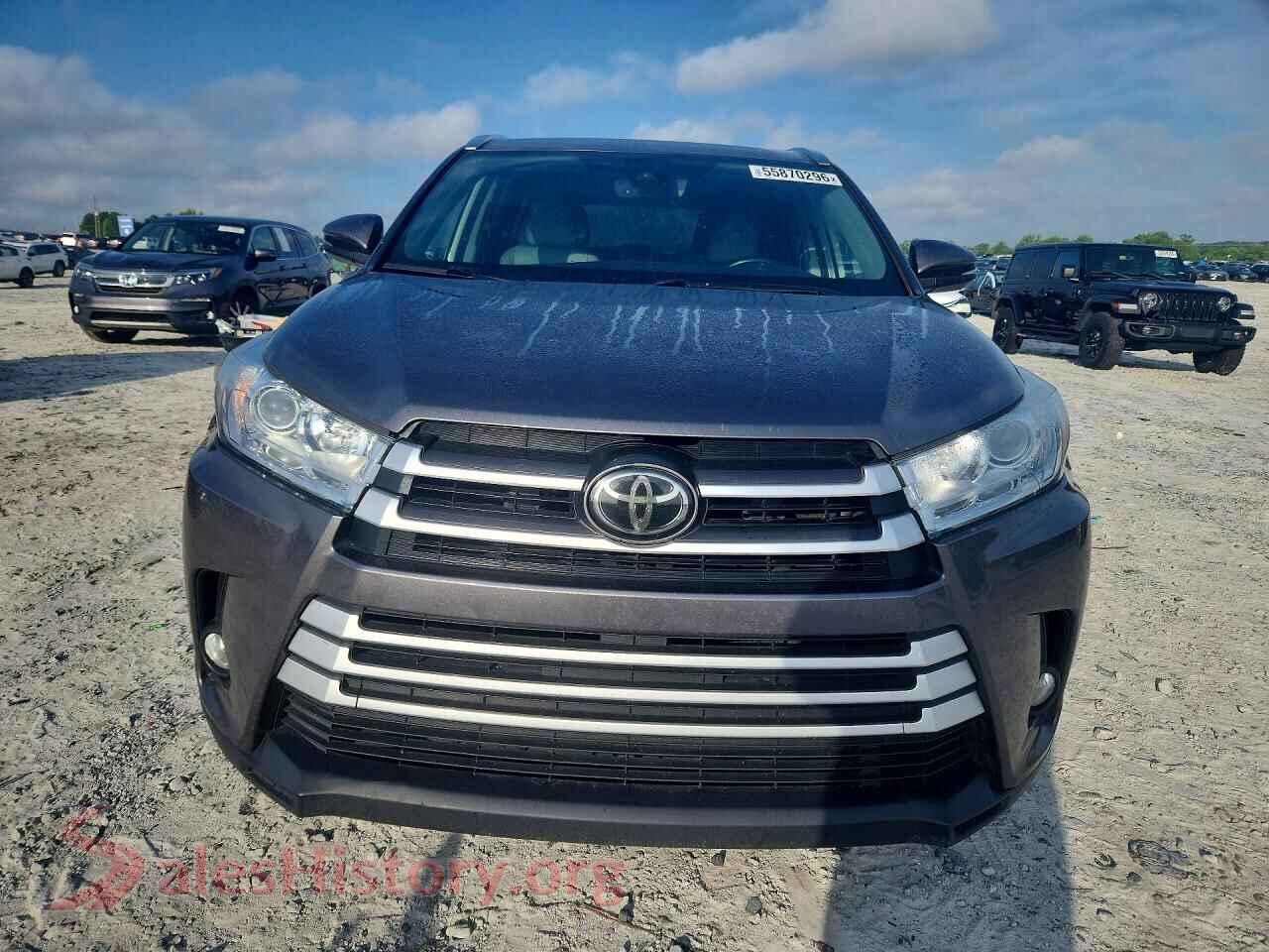 2018 TOYOTA HIGHLANDER VIN 5TDJZRFH5JS525064, rear view