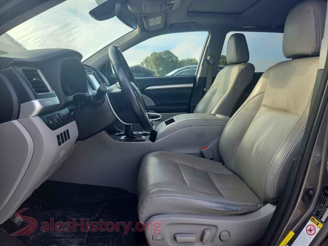 2018 TOYOTA HIGHLANDER VIN 5TDJZRFH5JS525064, engine bay