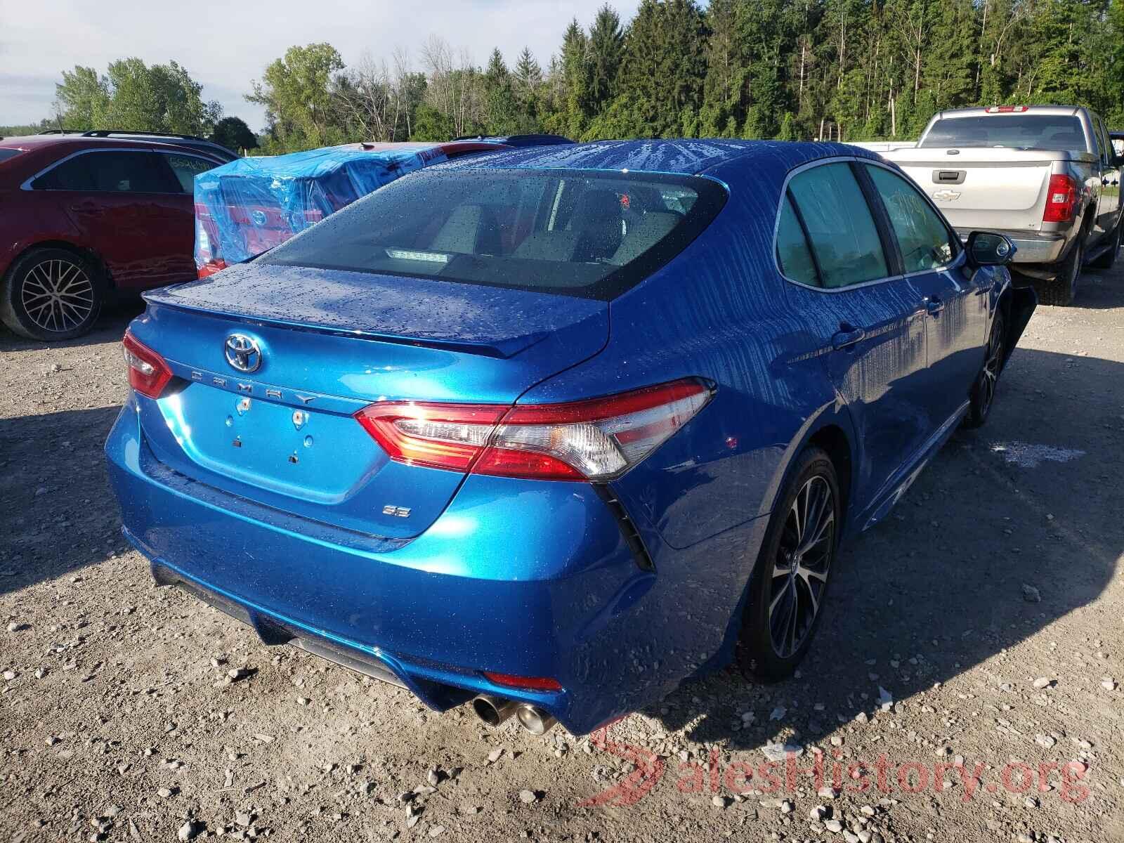 4T1B11HK8JU133614 2018 TOYOTA CAMRY