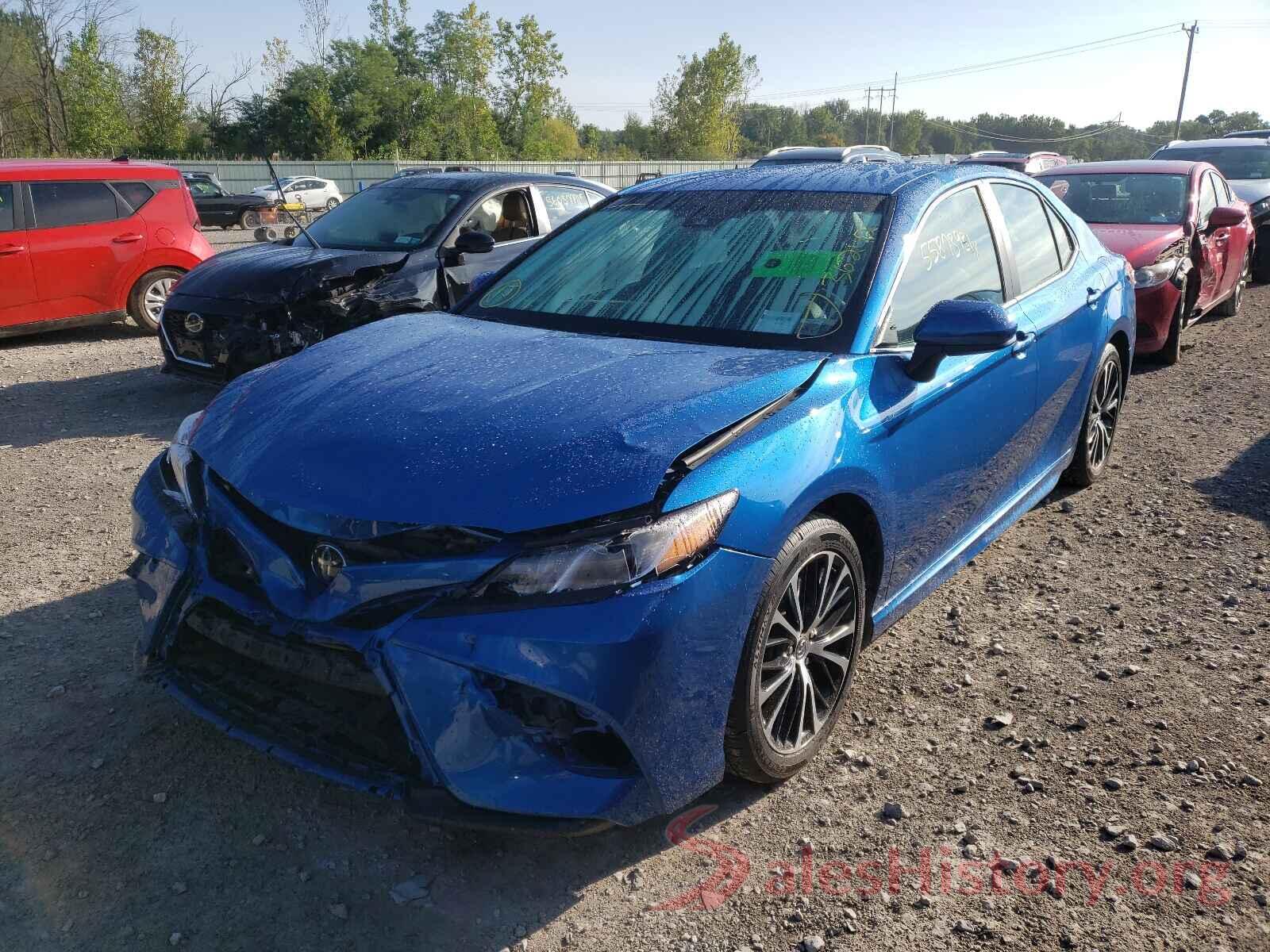 4T1B11HK8JU133614 2018 TOYOTA CAMRY