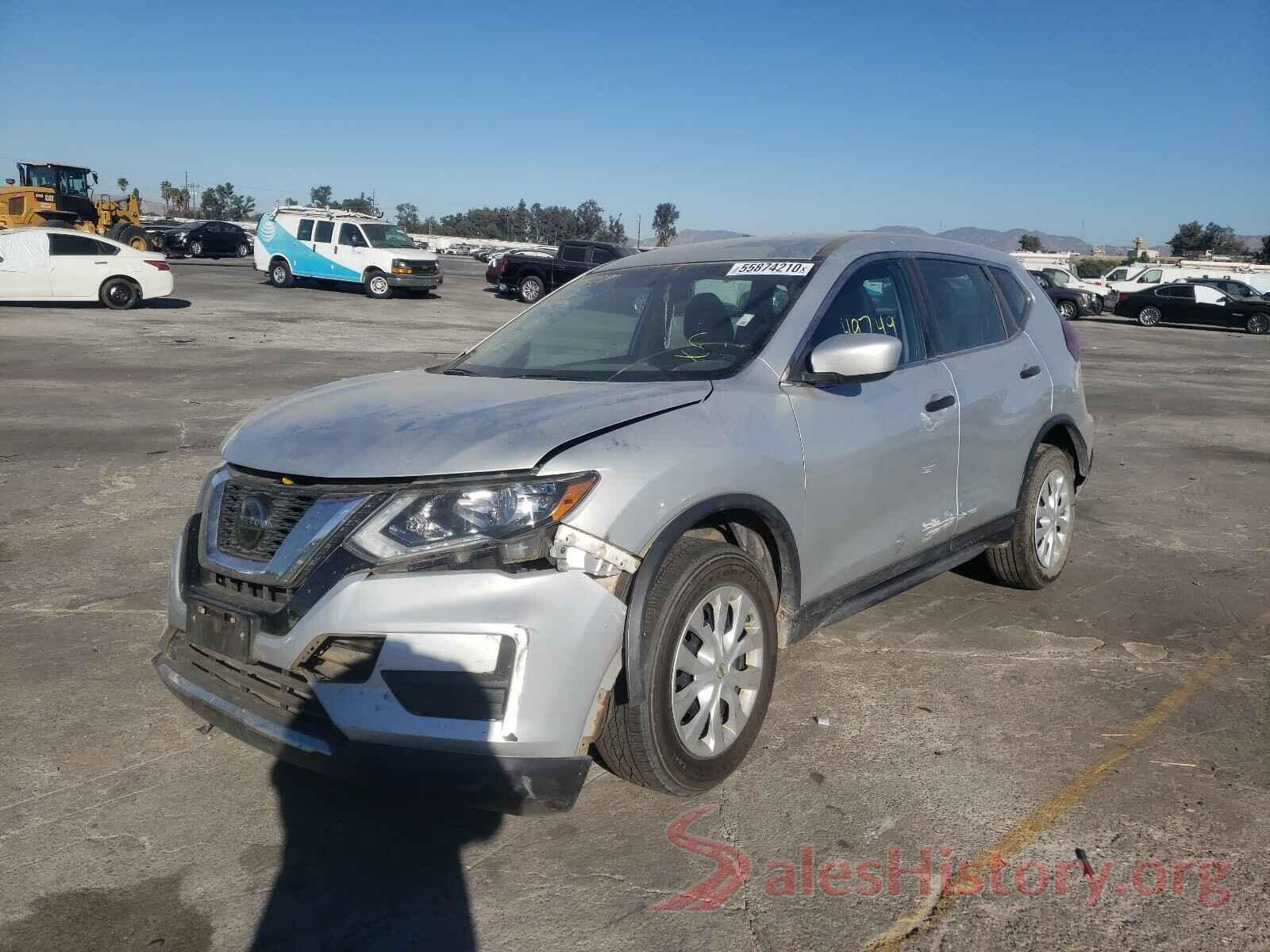 5N1AT2MV0JC758011 2018 NISSAN ROGUE