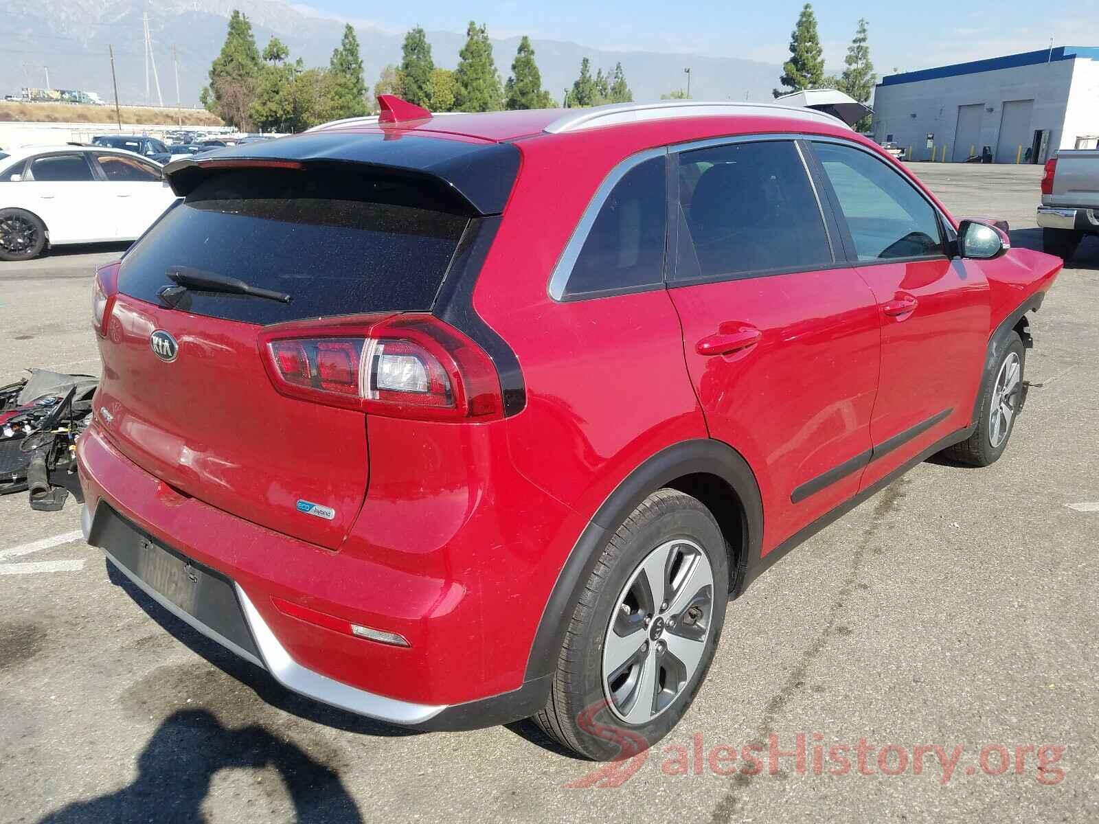 KNDCC3LC4J5156896 2018 KIA NIRO