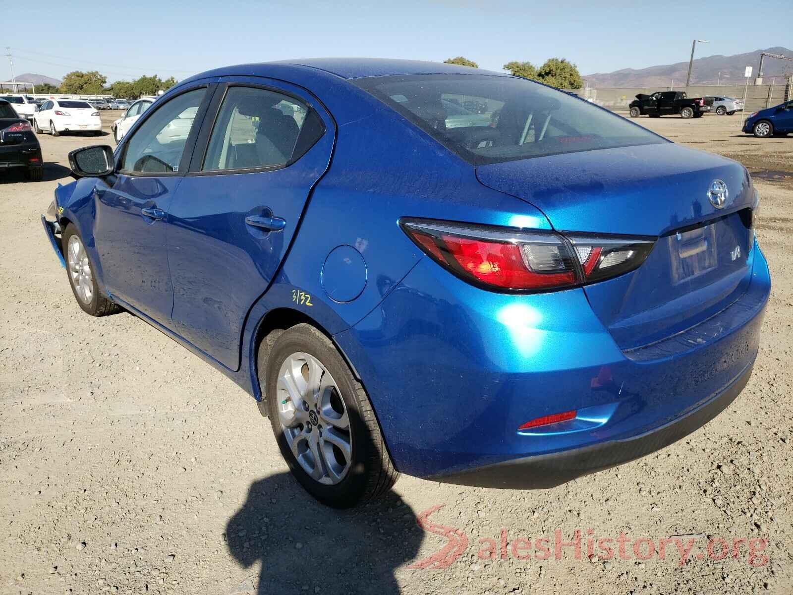 3MYDLBYV6JY304141 2018 TOYOTA YARIS