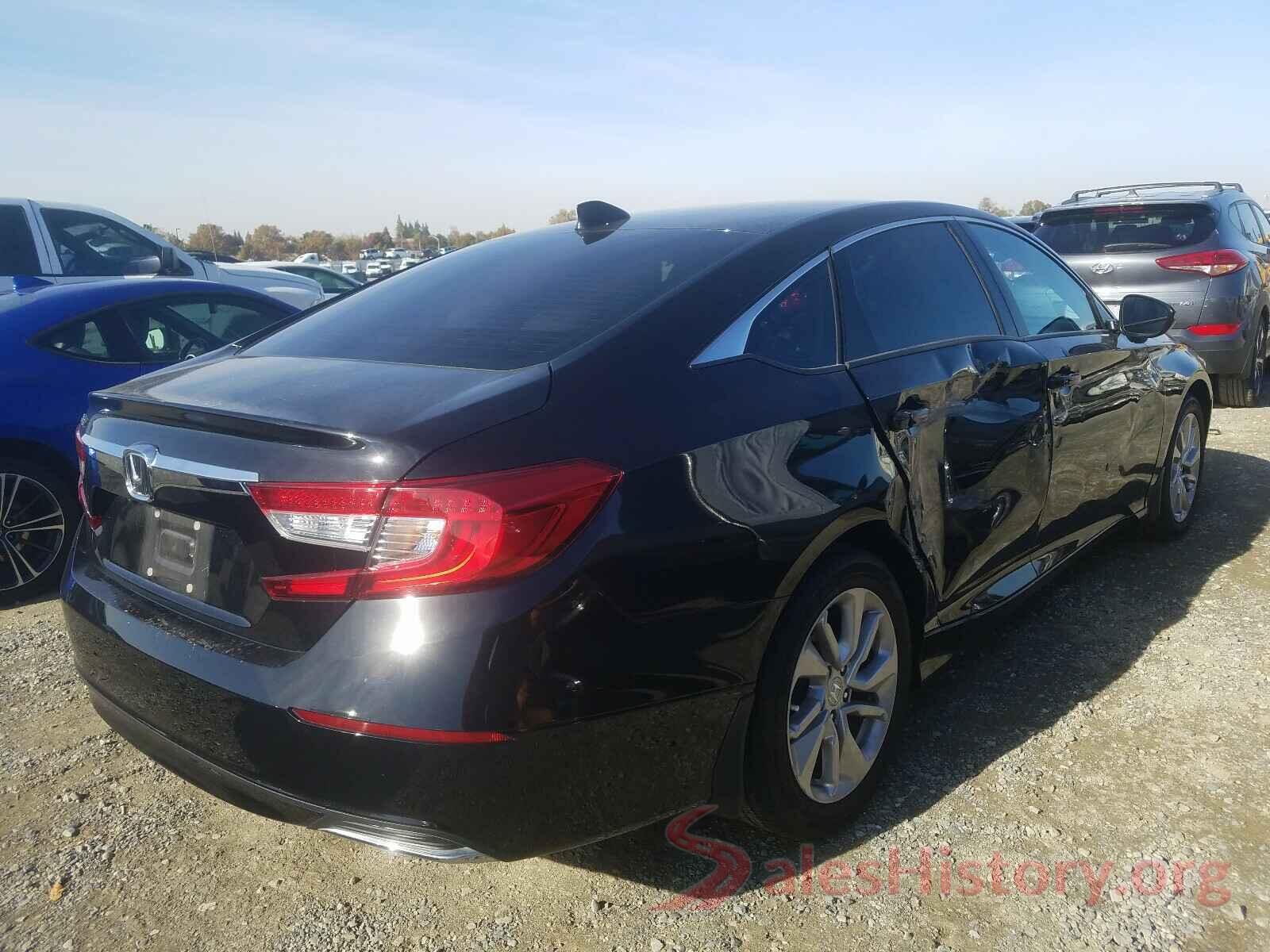 1HGCV1F10JA079607 2018 HONDA ACCORD