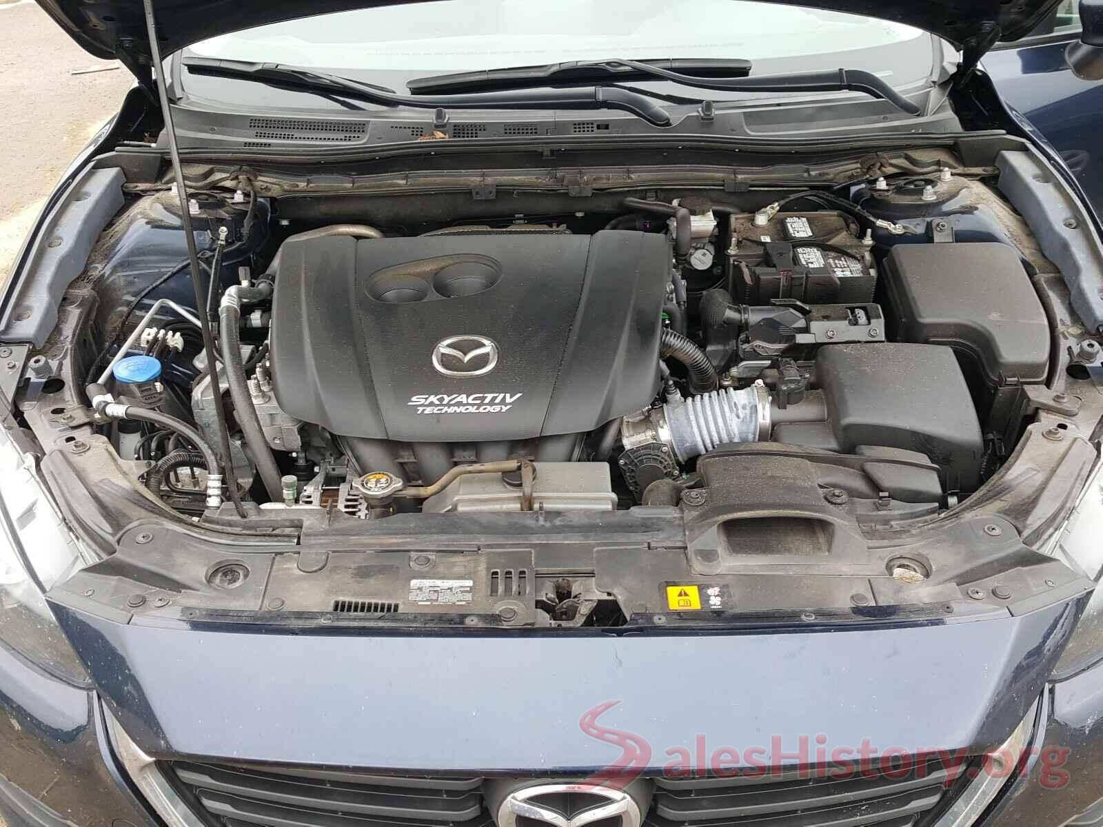 3MZBN1U79JM190352 2018 MAZDA 3