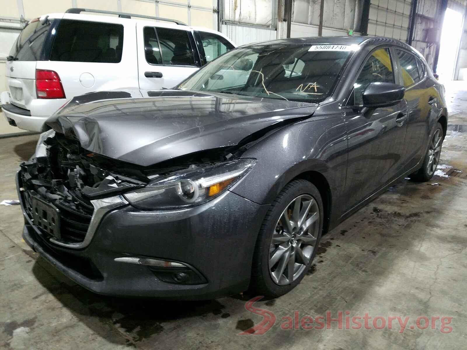 3MZBN1M30JM185781 2018 MAZDA 3