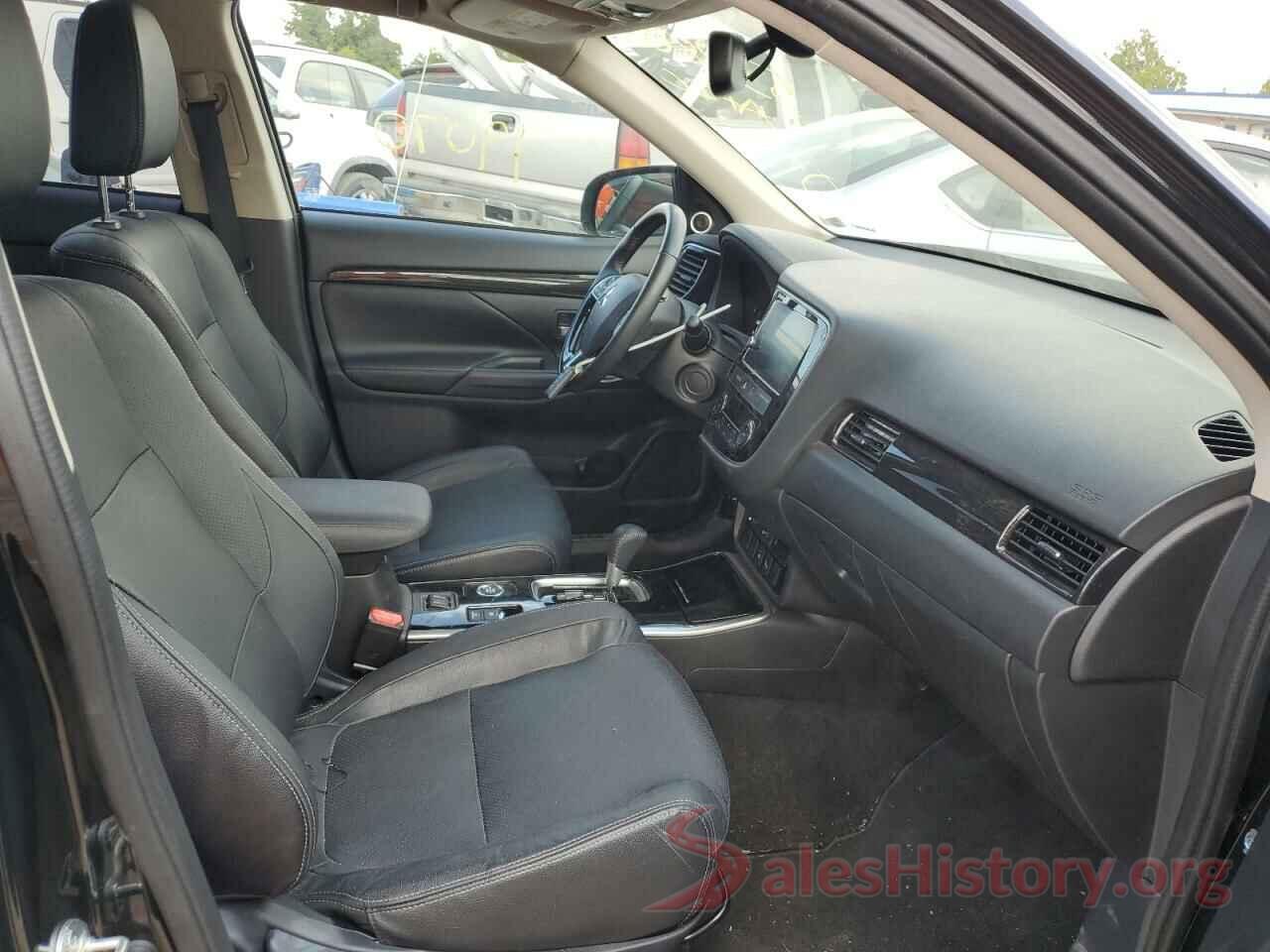 JA4AZ3A3XJZ015777 2018 MITSUBISHI OUTLANDER