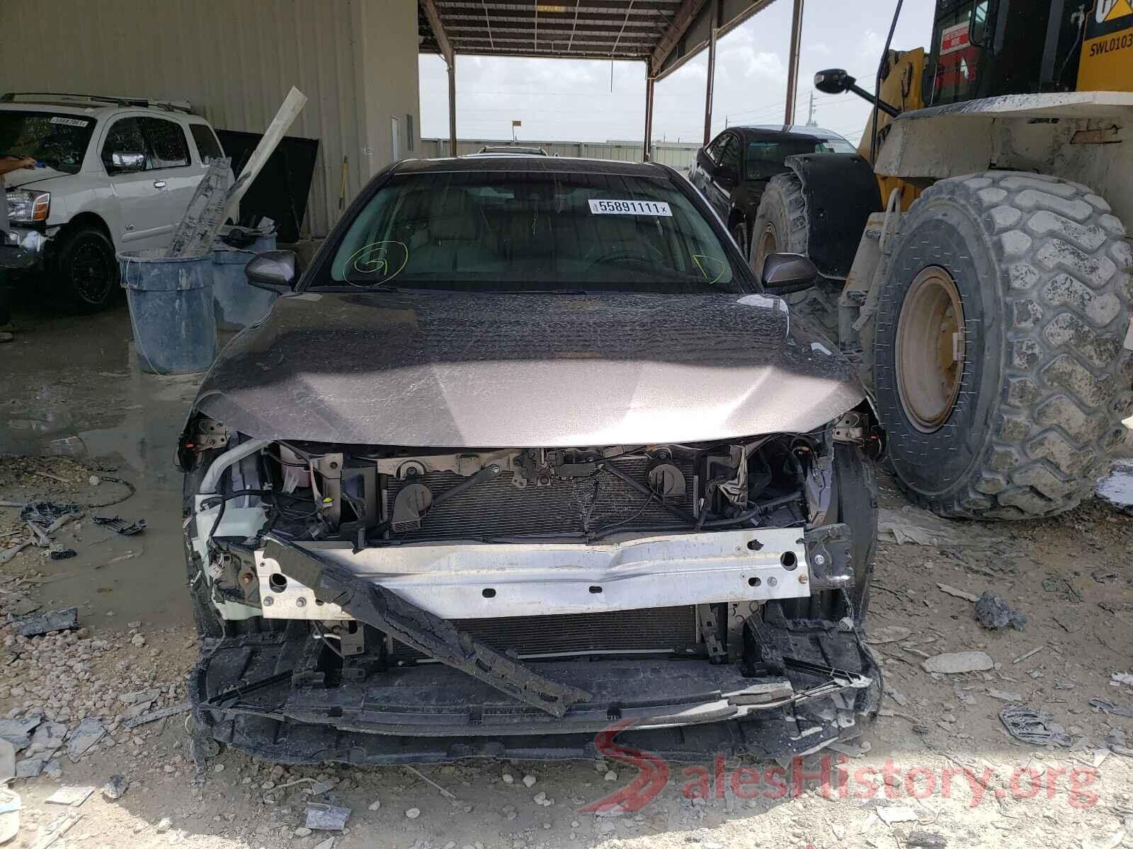 4T1B11HK5JU648490 2018 TOYOTA CAMRY