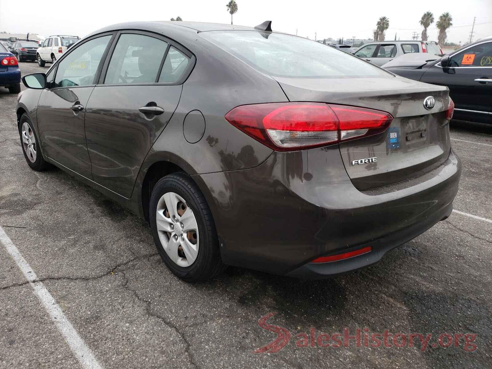 3KPFL4A70HE057435 2017 KIA FORTE