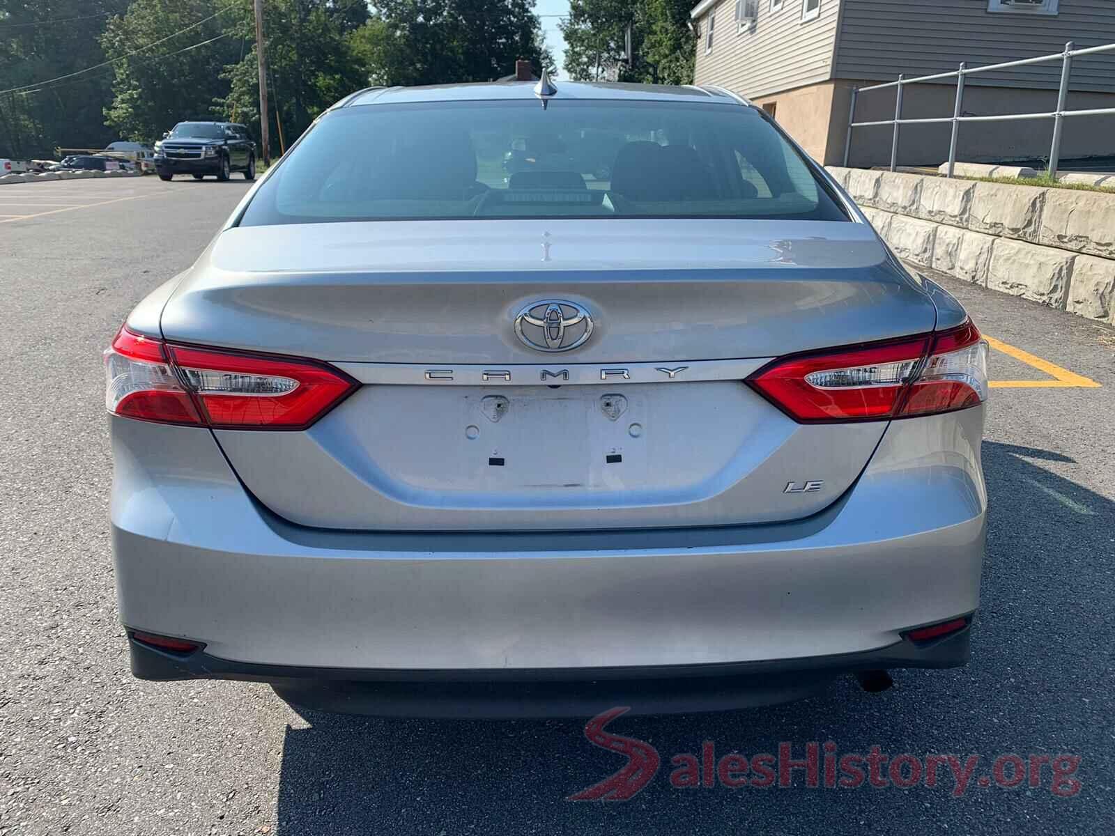 4T1B11HK5KU740300 2019 TOYOTA CAMRY