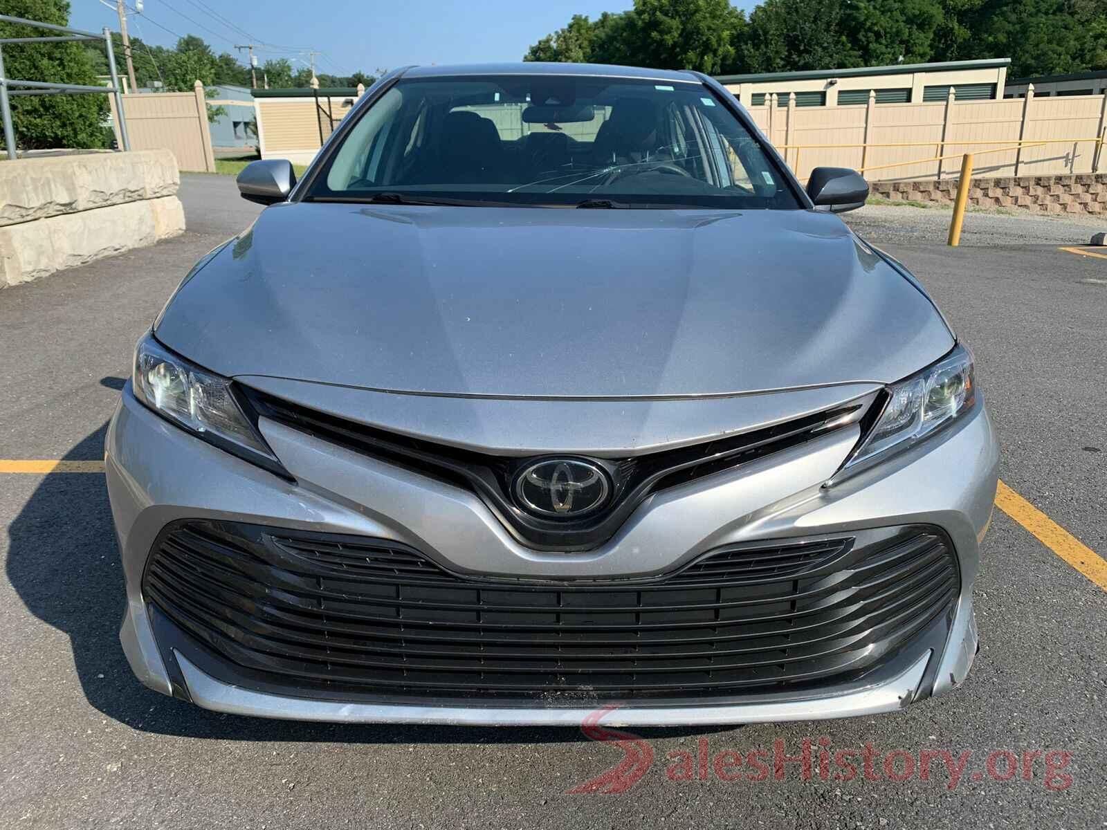 4T1B11HK5KU740300 2019 TOYOTA CAMRY