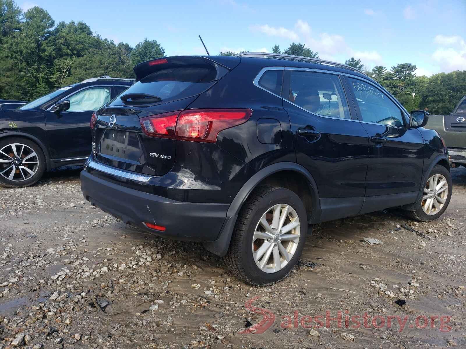 JN1BJ1CR3JW209529 2018 NISSAN ROGUE