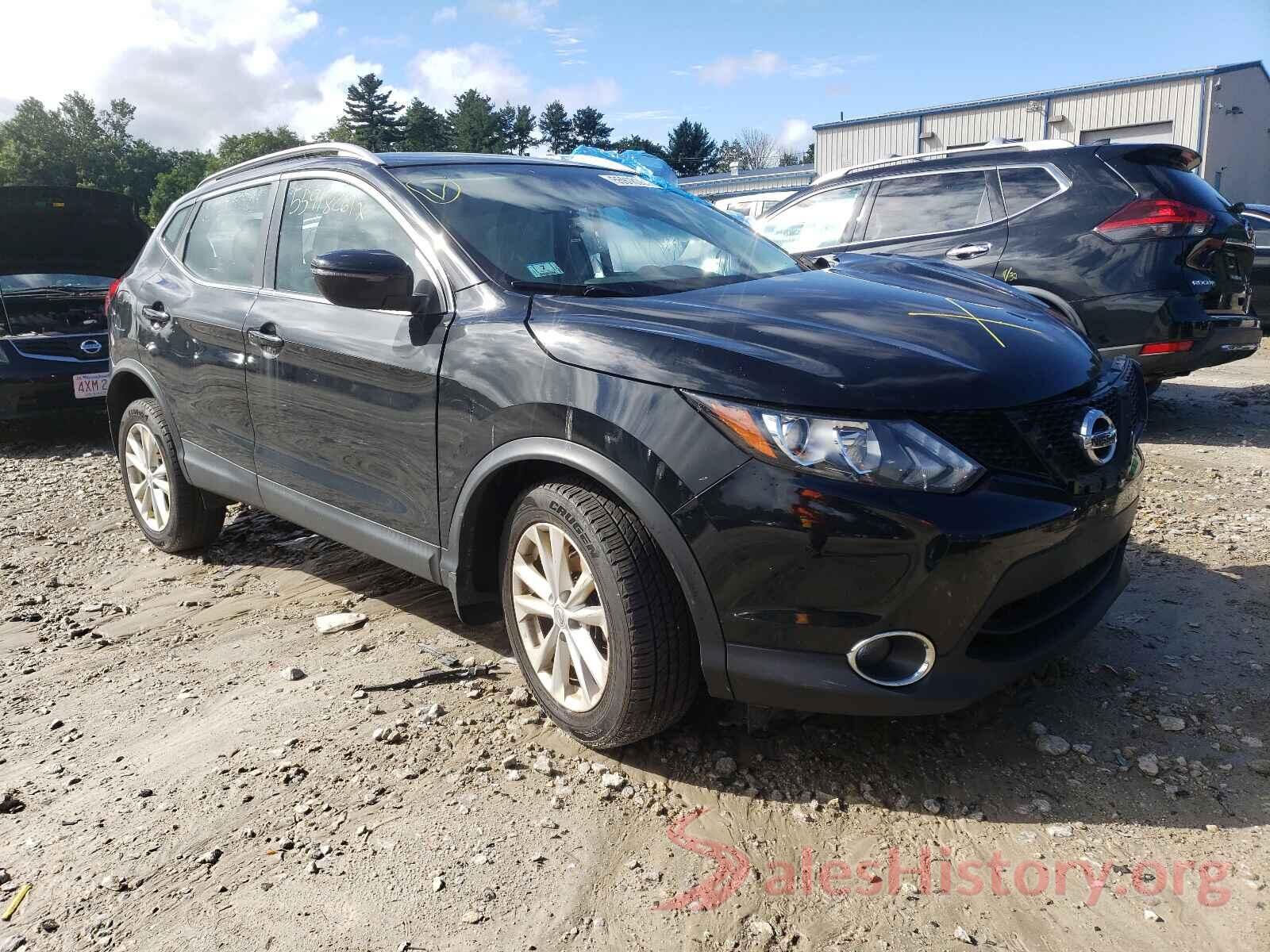 JN1BJ1CR3JW209529 2018 NISSAN ROGUE