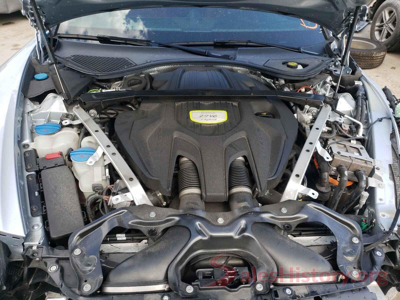 WP0AE2A79JL129691 2018 PORSCHE PANAMERA